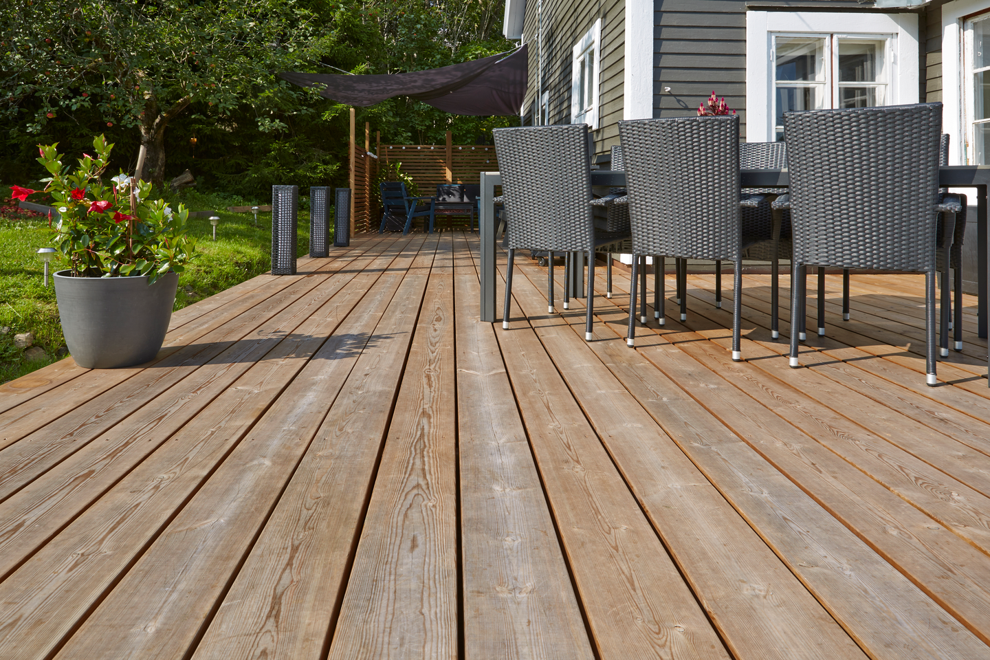 Terassilauta Cello 33x170x5700 kestopuu ruskea AB-luokka