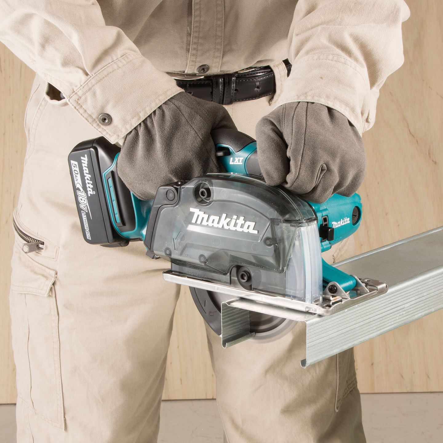 Akkumetallisaha Makita DCS552Z 18V runko
