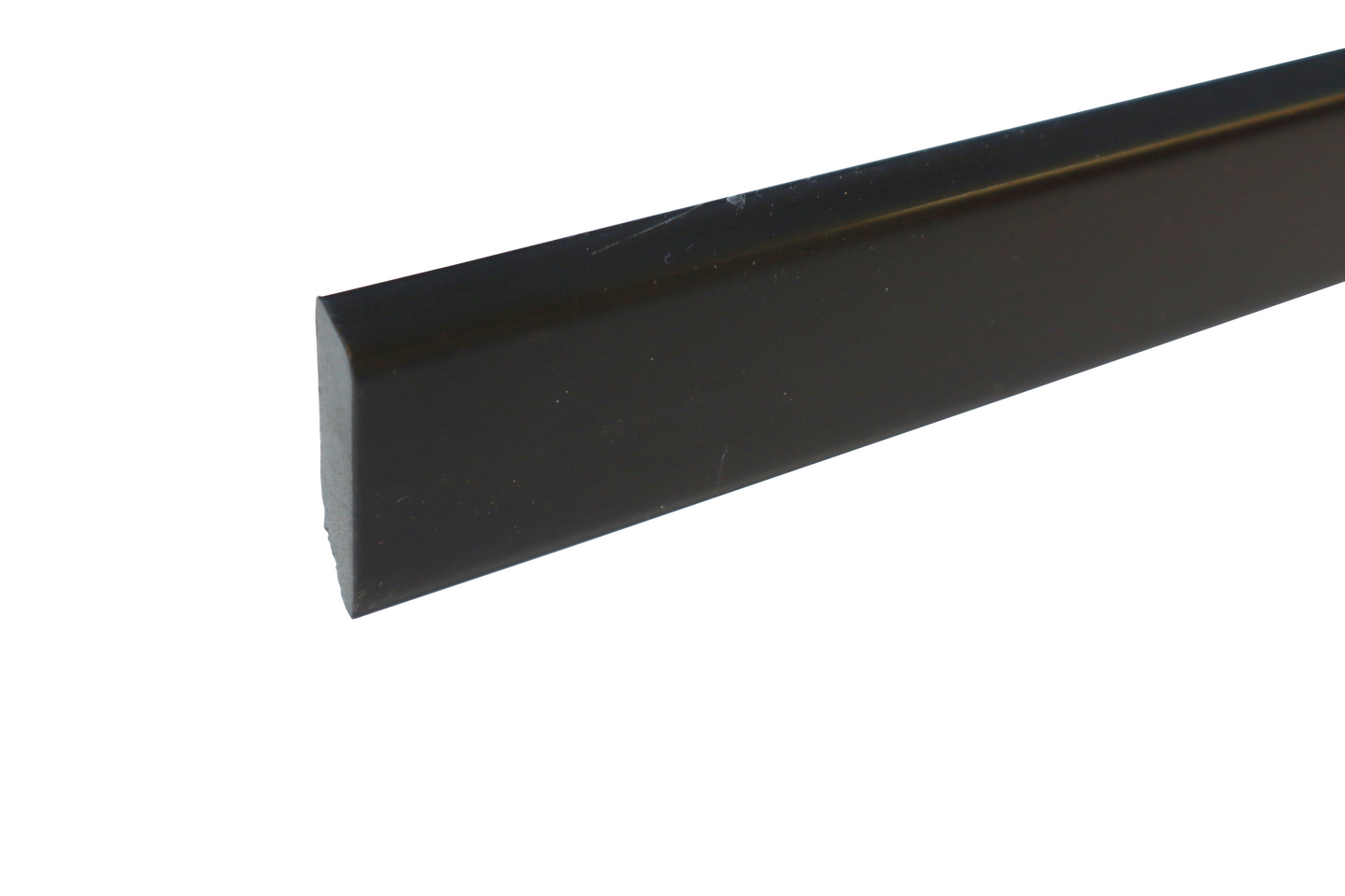 Jalkalista muovi 40x10 2,75m tummanharmaa