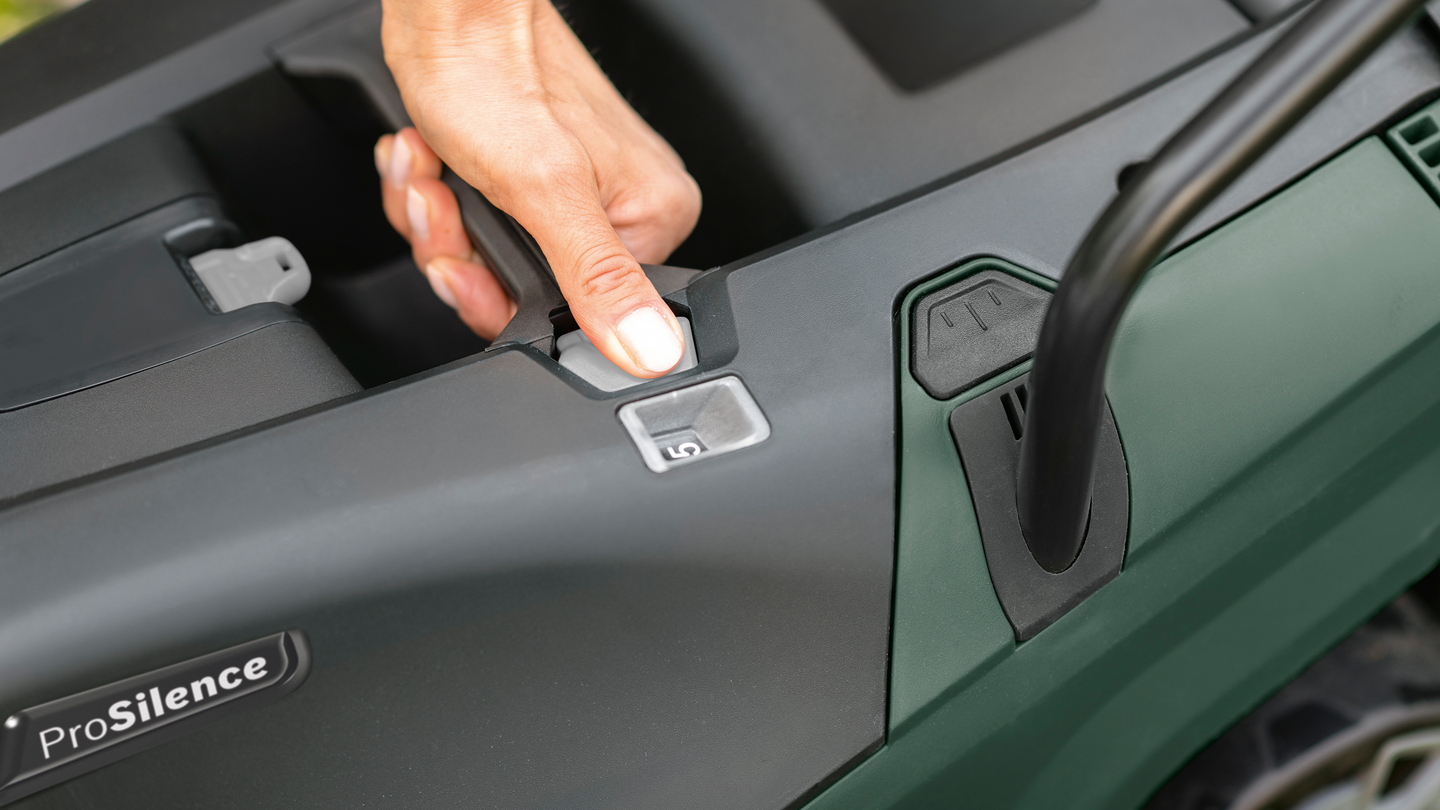 Akkuruohonleikkuri Bosch universalrotak 36-550 1x4,0Ah