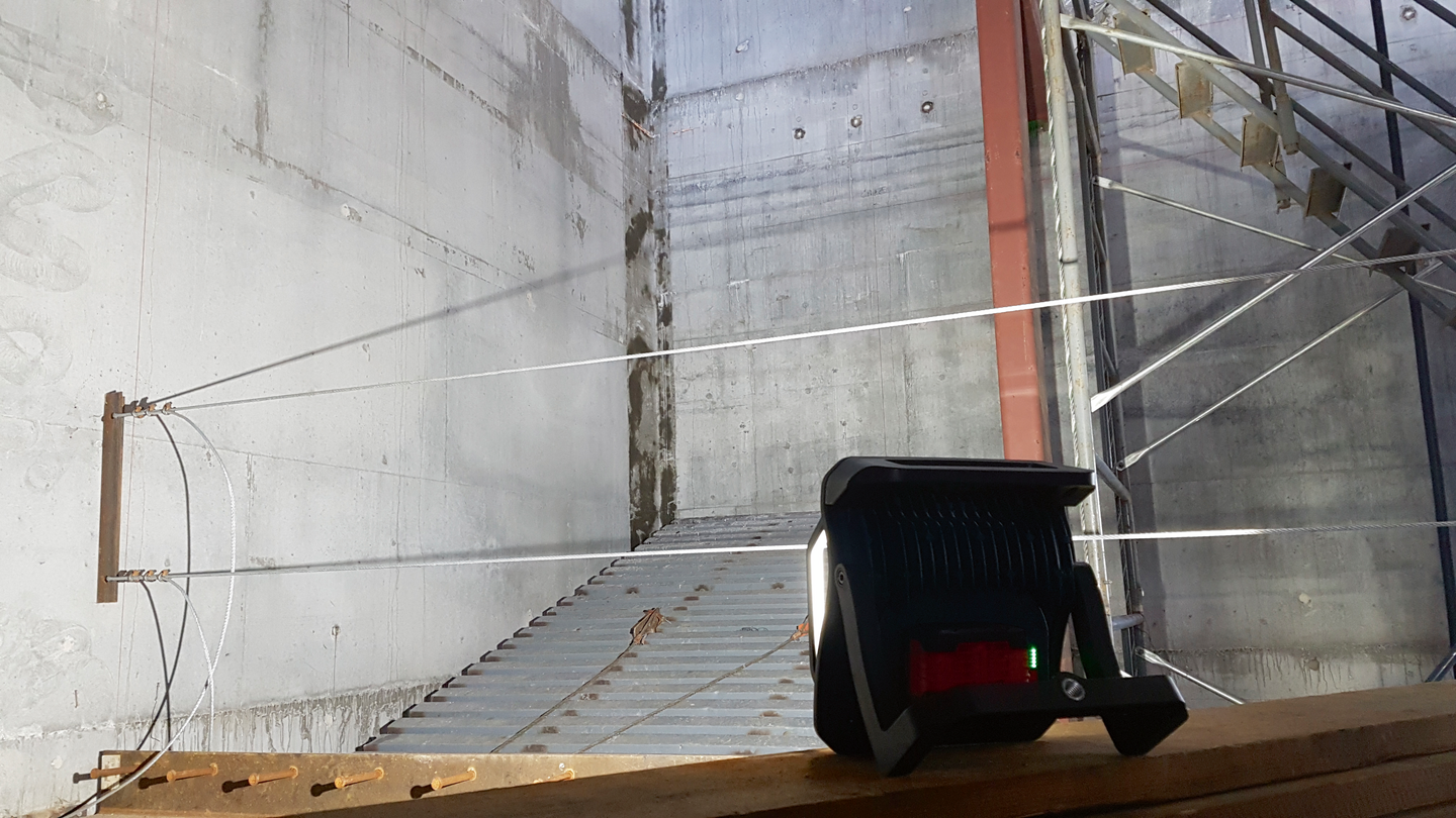 Akkuvalaisin Bosch GLI 18V 10000lm C Solo