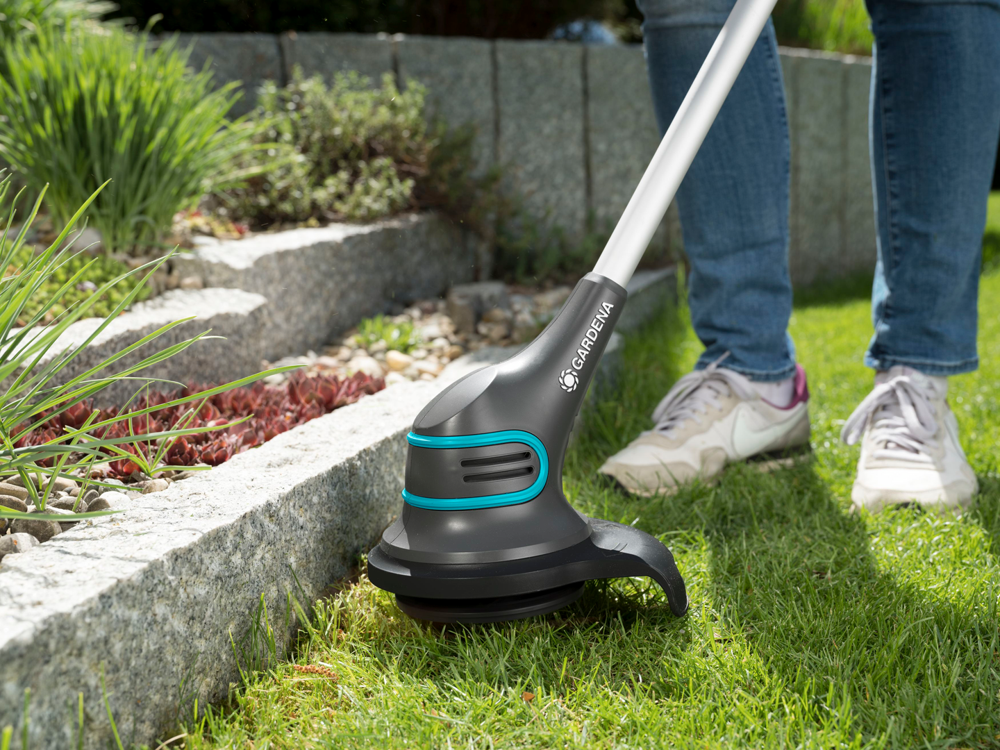 Akkutrimmeri GARDENA smallcut li-23r 9822-20