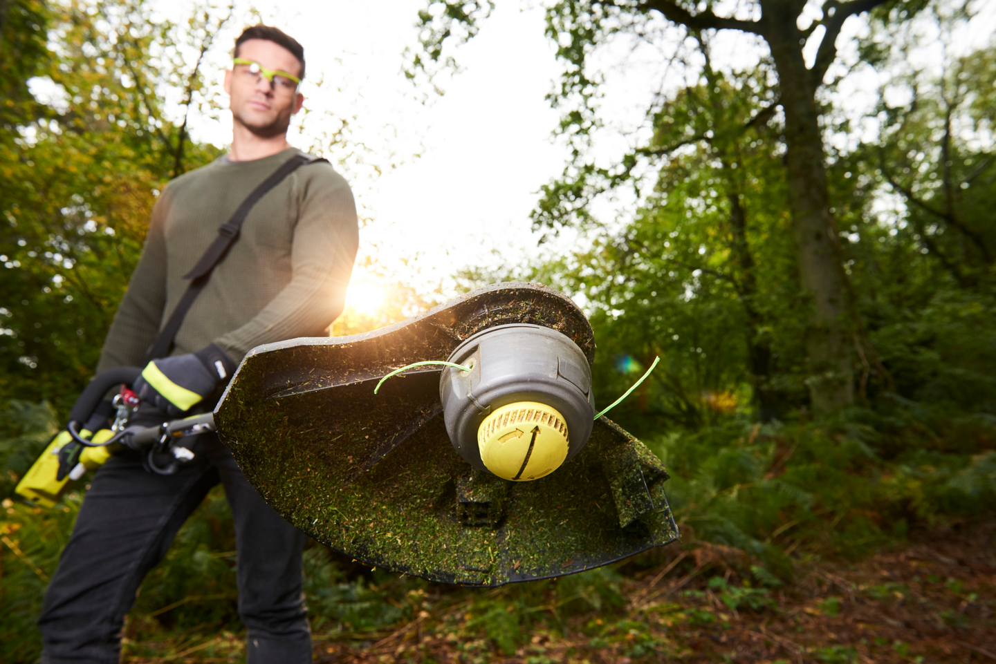 Akkutrimmeri Ryobi RY36ELTX33A-0 36V hiiliharjaton ei akkua