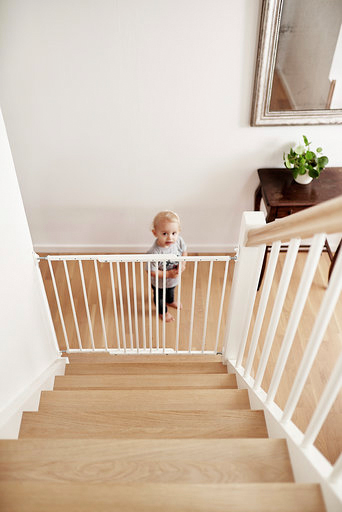 Turvaportti Baby Dan Liva 62,5-106,8cm korkeus 68cm