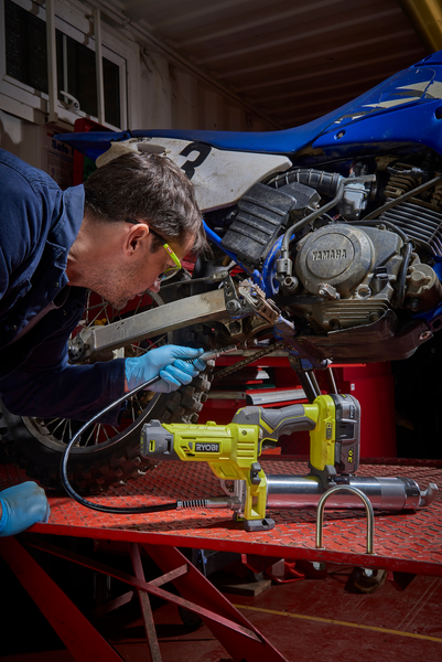 Akkurasvapuristin Ryobi R18GG-0 18V ONE+ ei akkua