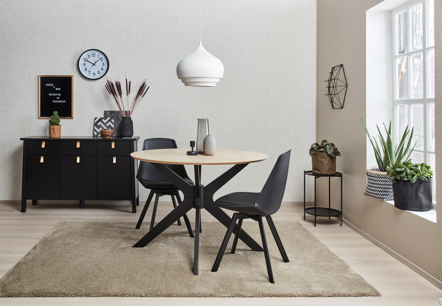 Teline Cello Sini 49,7x43,5x8cm musta