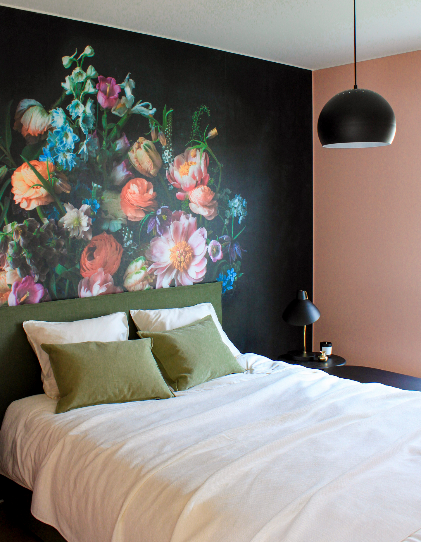 Riippuvalaisin Sessak Bruno musta