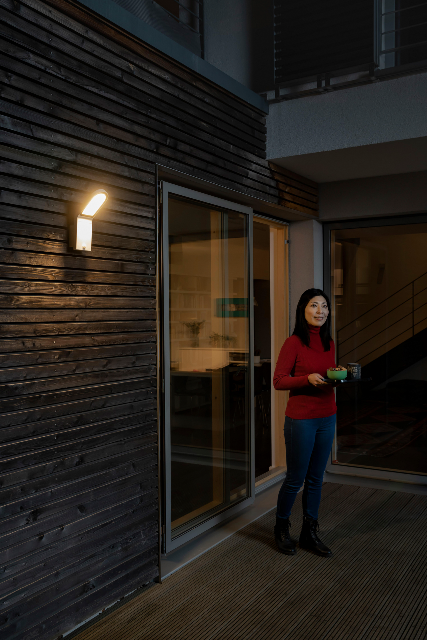 Ulkoseinävalaisin LEDVANCE Endura Style Wall Sensor 740lm harmaa