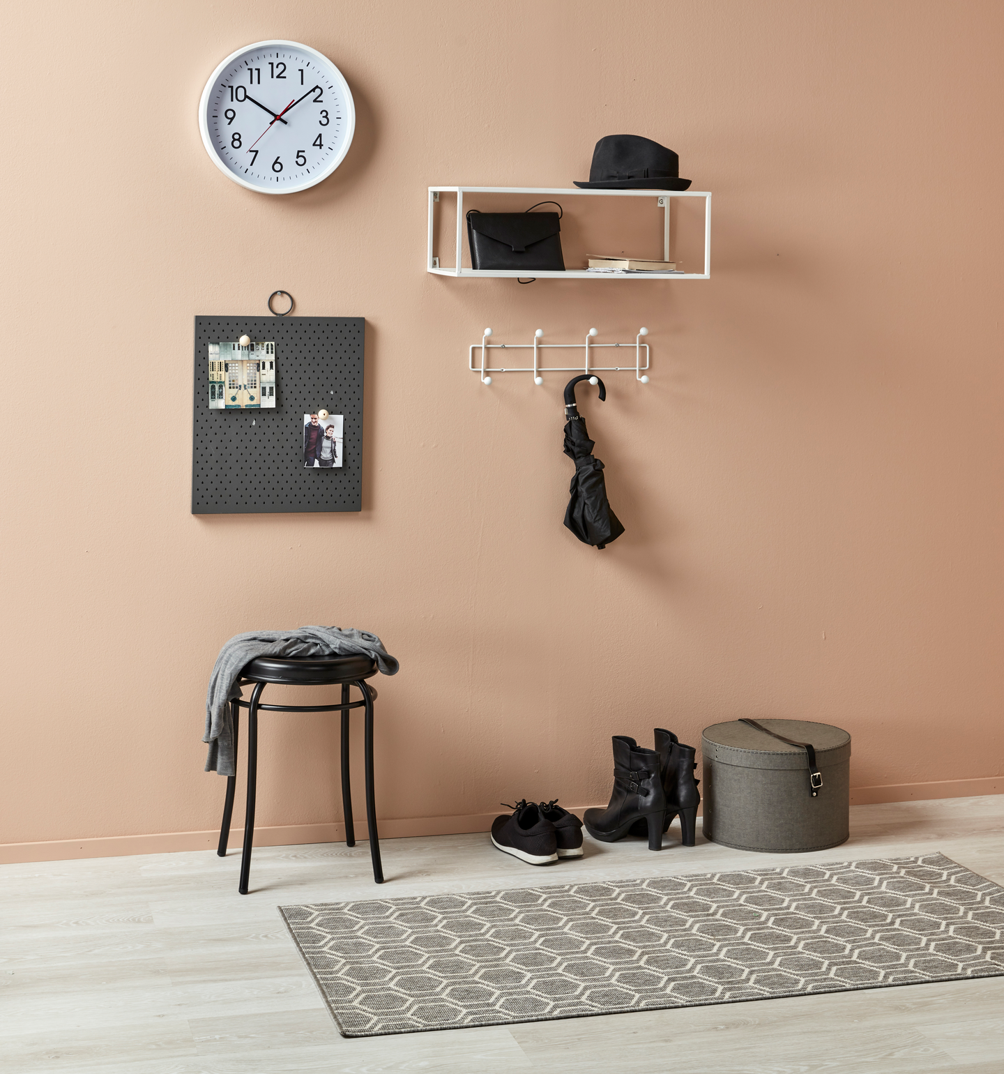 Magneettitaulu Cello Essi M 45x39x2,3cm vaalean harmaa