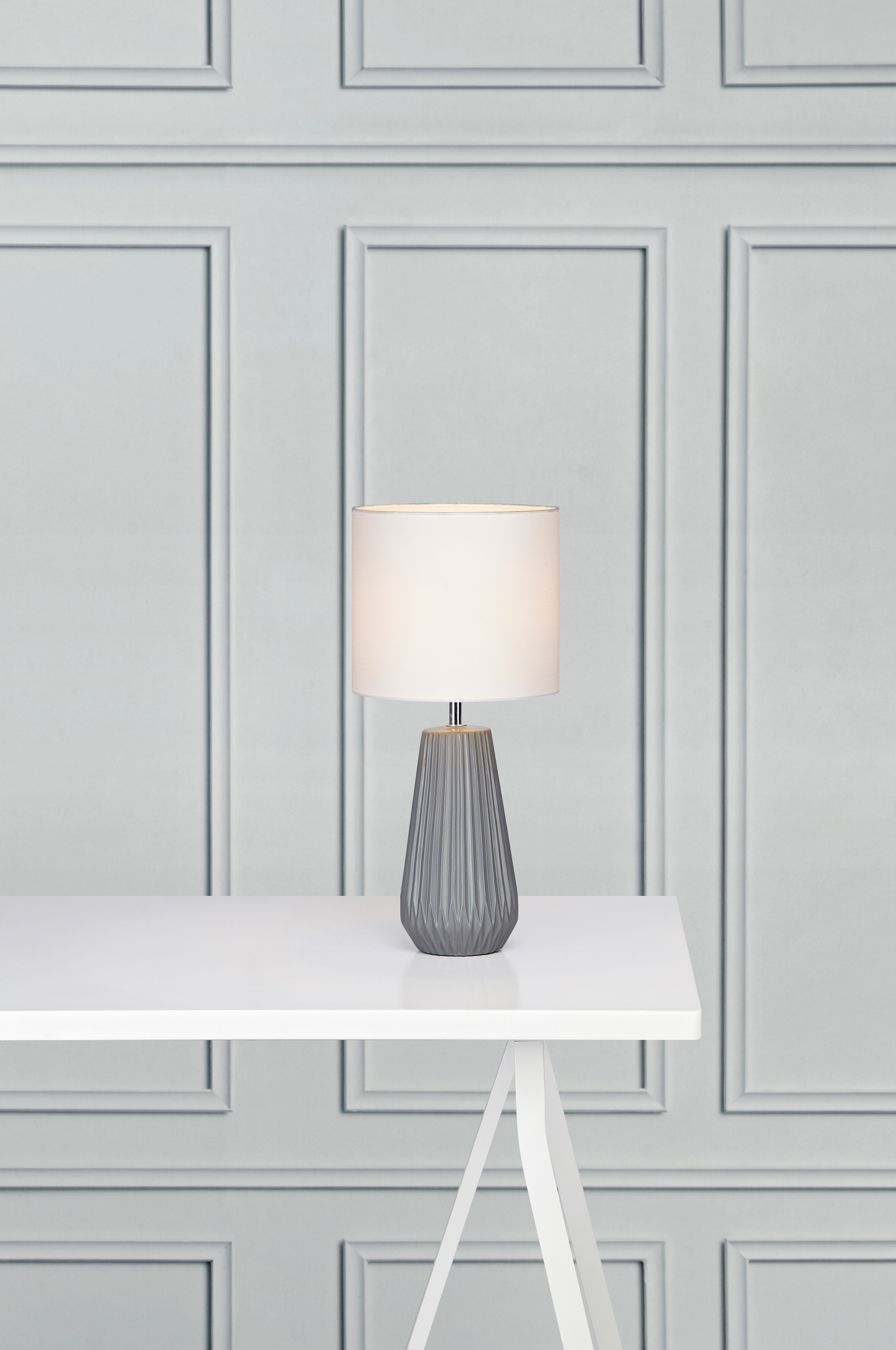 Pöytävalaisin Markslöjd Nicci 40,5cm E14 harmaa