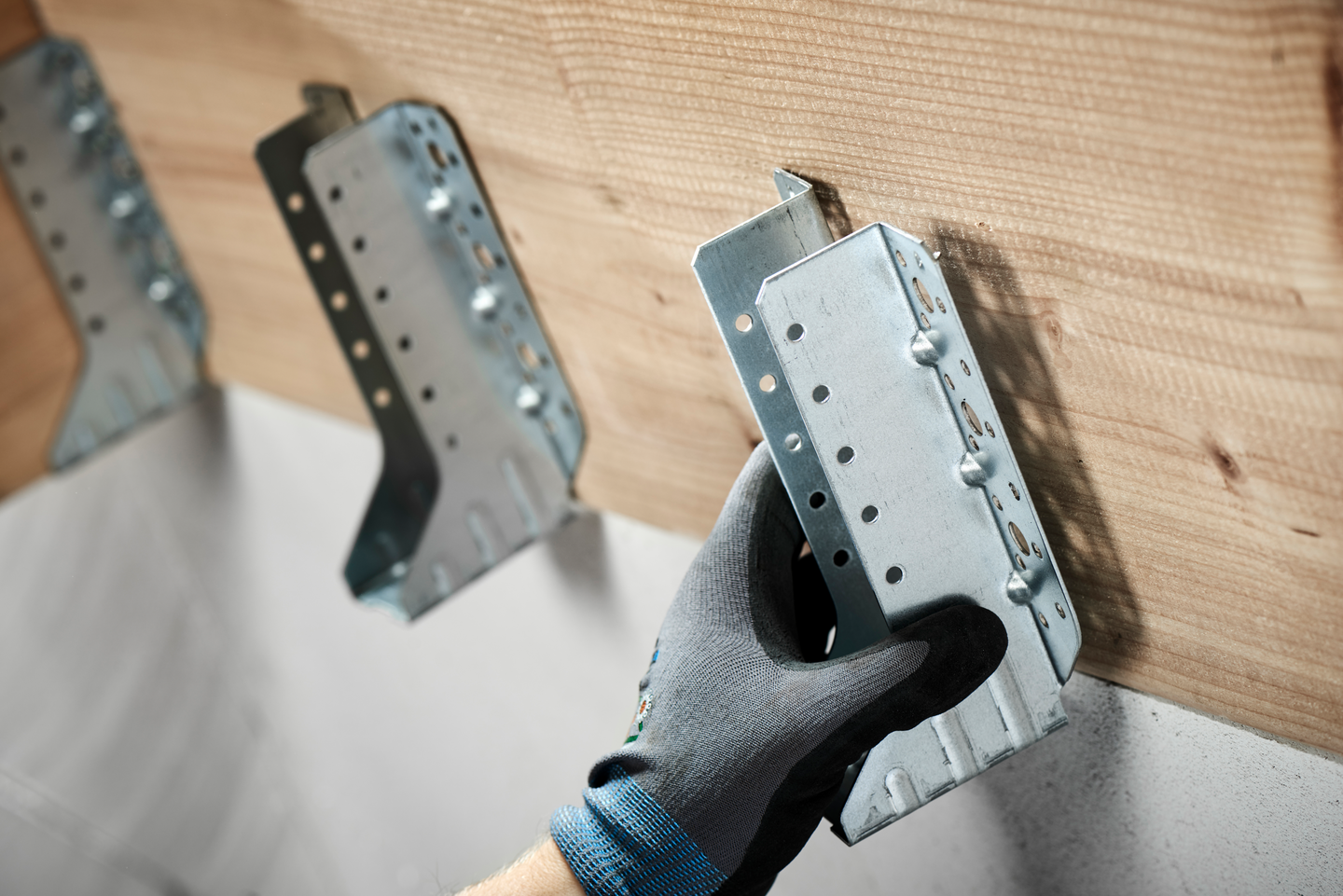 Palkkikenkä Paslode ulkopuolinen 45x123mm 125-169mm palkille Powerline 212901