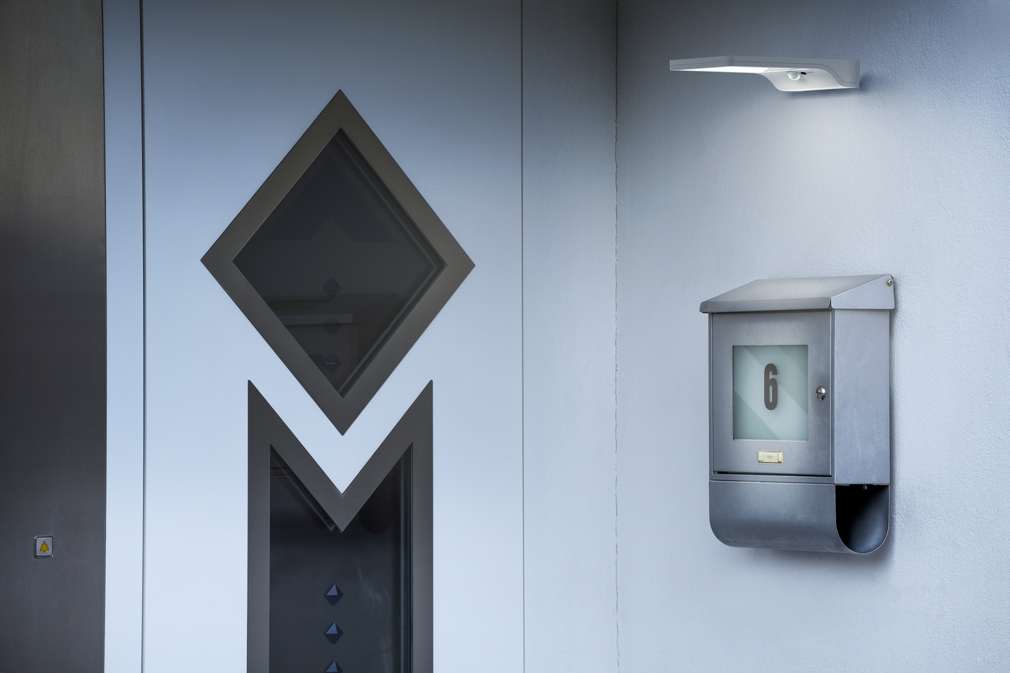 Ulkoseinävalaisin LEDVANCE DoorLed Solar L valkoinen