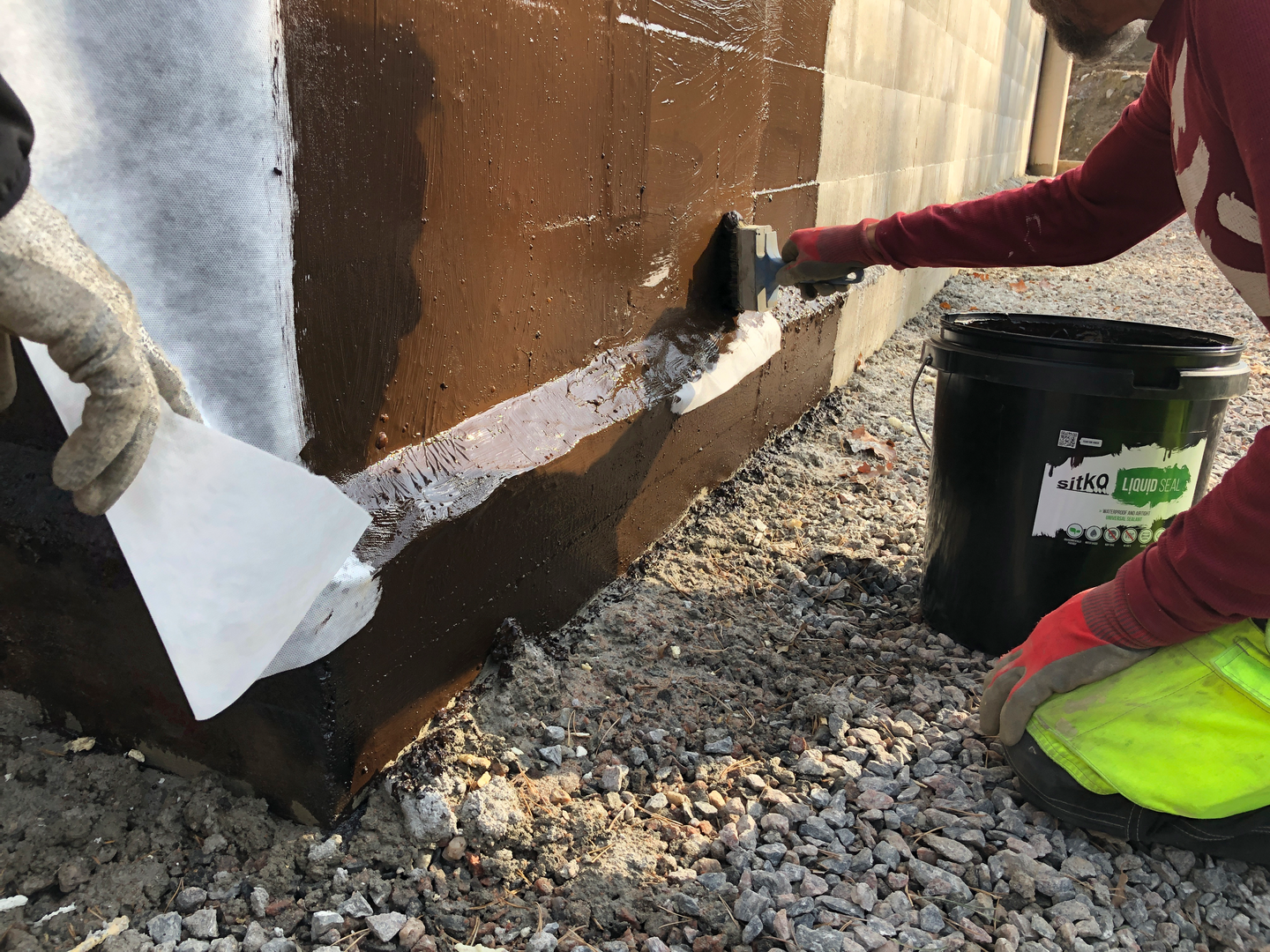 Pinnoite- ja tiivistysmassa Sitko Liquid Seal 20kg