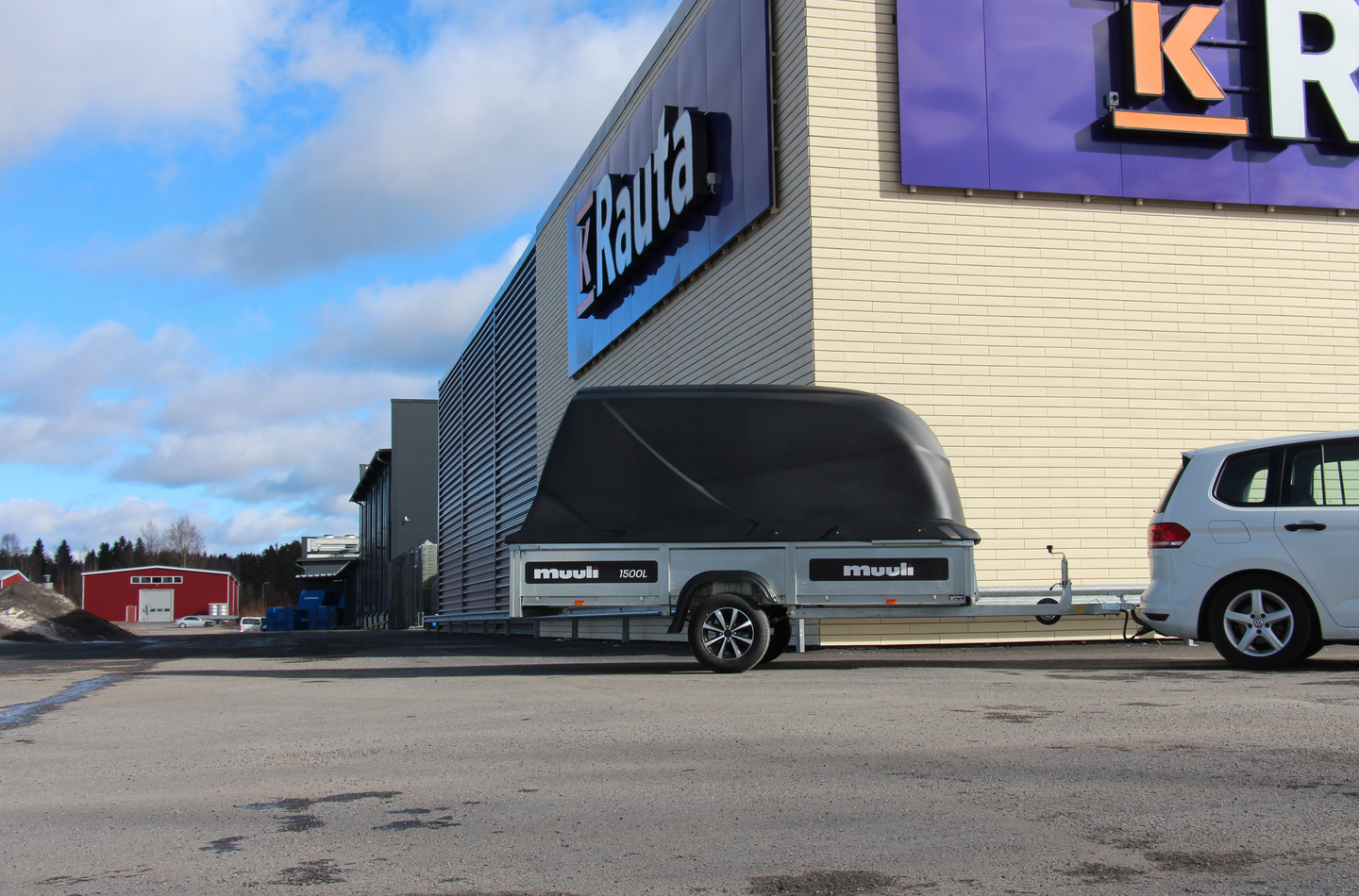 Peräkärry Muuli 1500L + musta Juncar-kuomu 120cm (ei sis. kuomun asennusta)