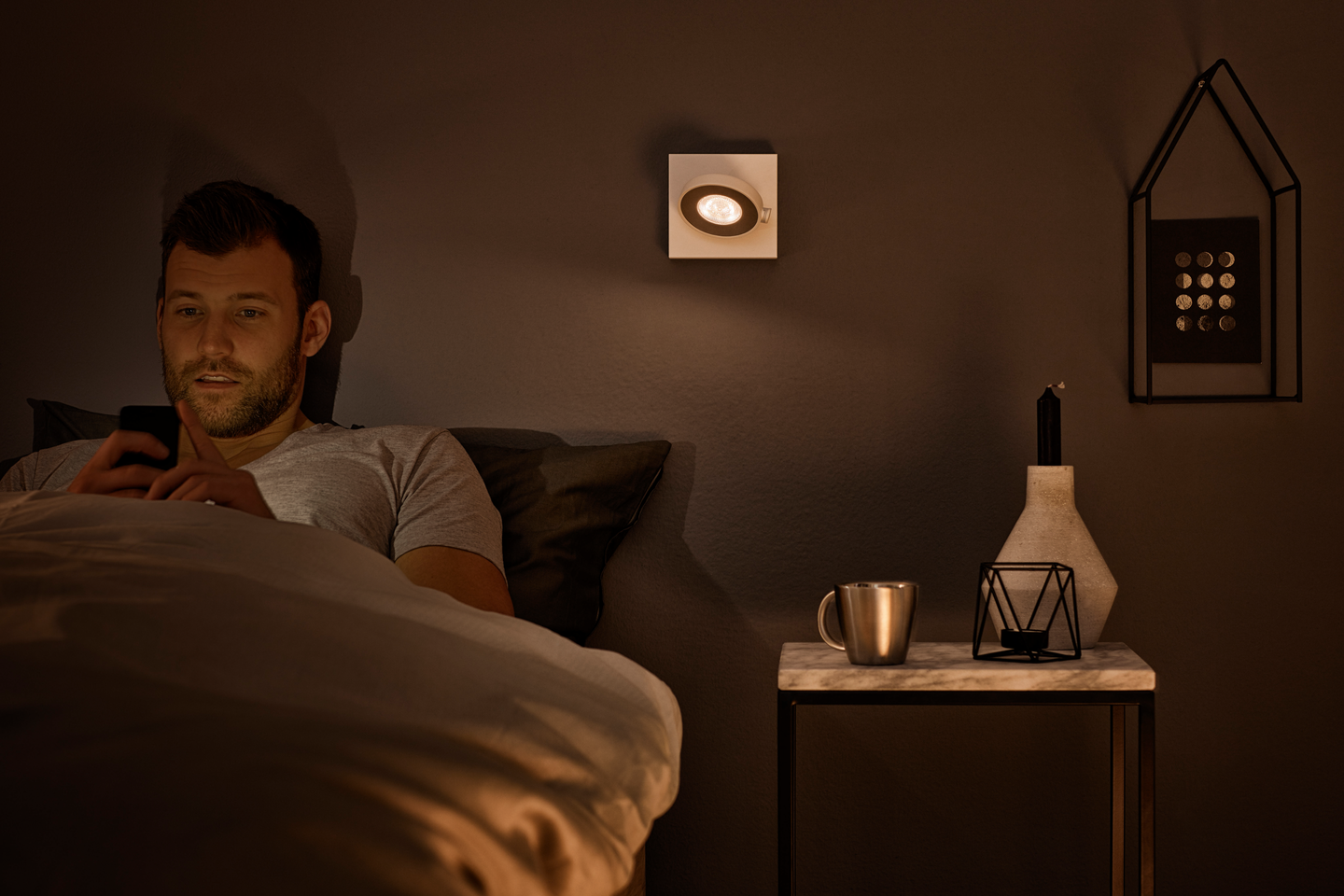 Spottivalaisin Philips Clockwork 500lm valkoinen