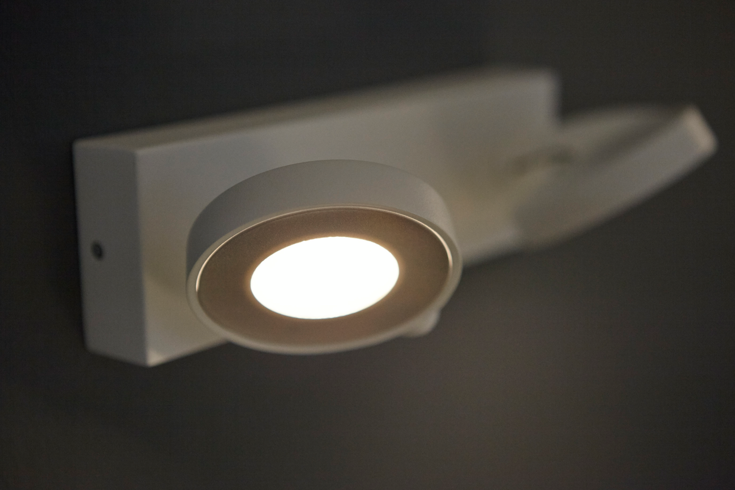 Spottivalaisin Philips Clockwork 1000lm valkoinen