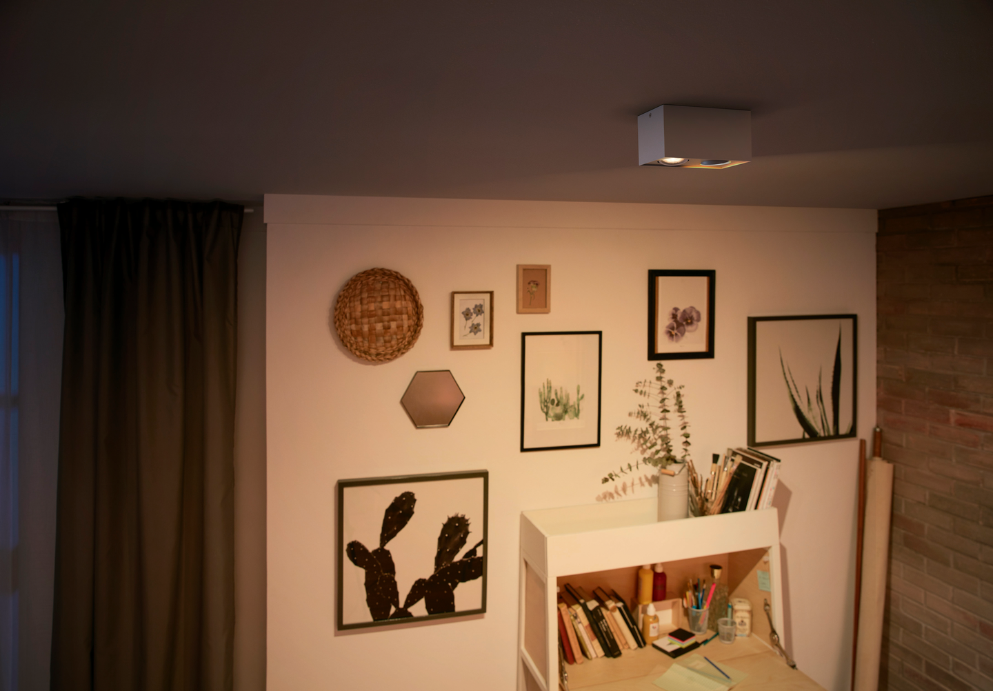 Spottivalaisin Philips Warmglow Box 2-osainen 1000lm valkoinen