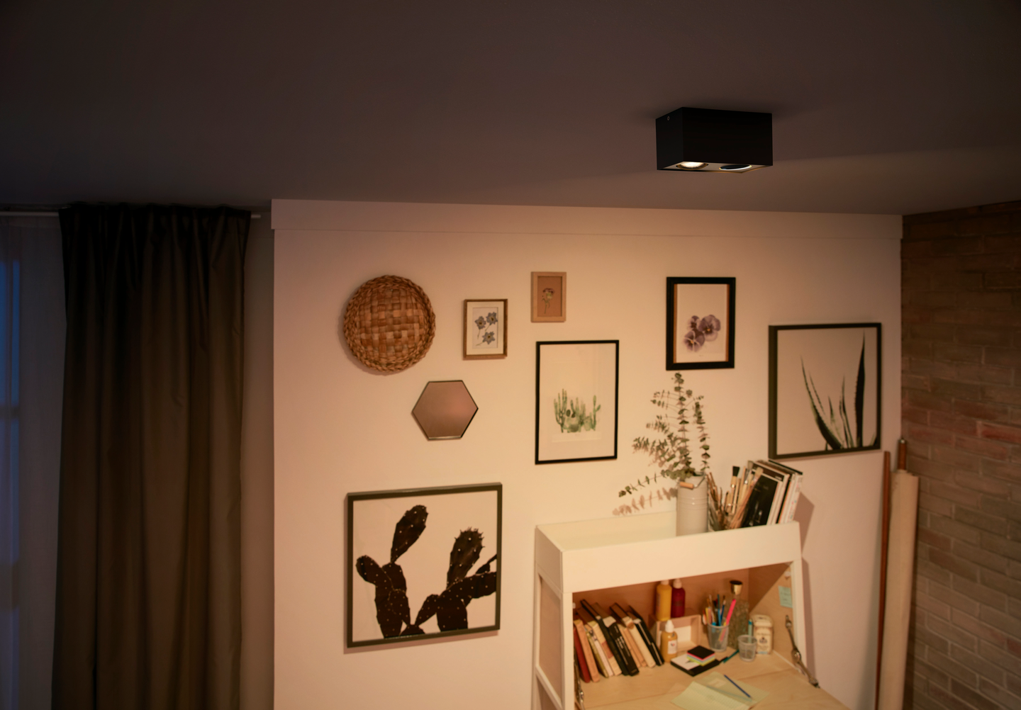 Spottivalaisin Philips Warmglow Box 2-osainen 1000lm musta