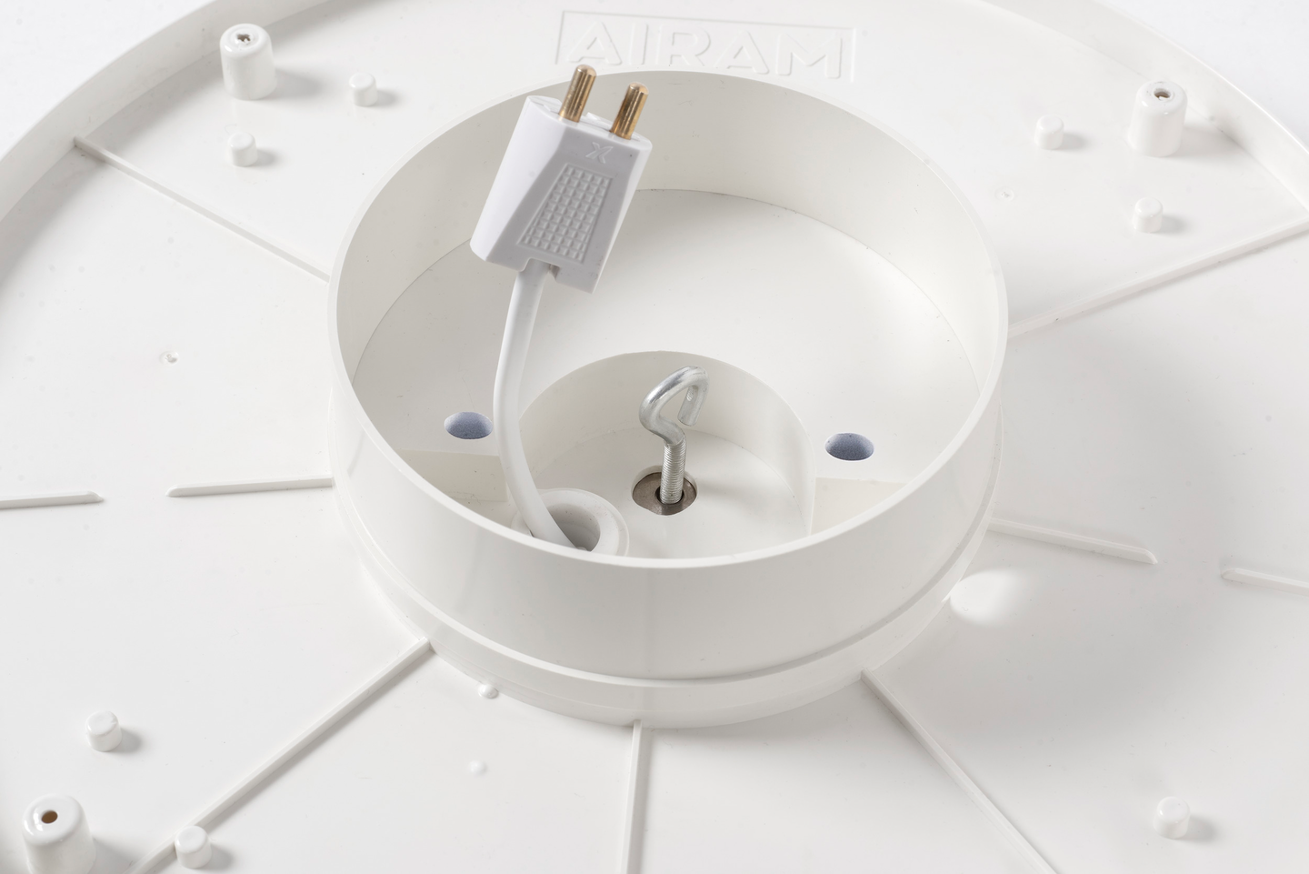 Plafondi Airam Gaia Slim Round 580 36W 2700/6500K himmennettävä