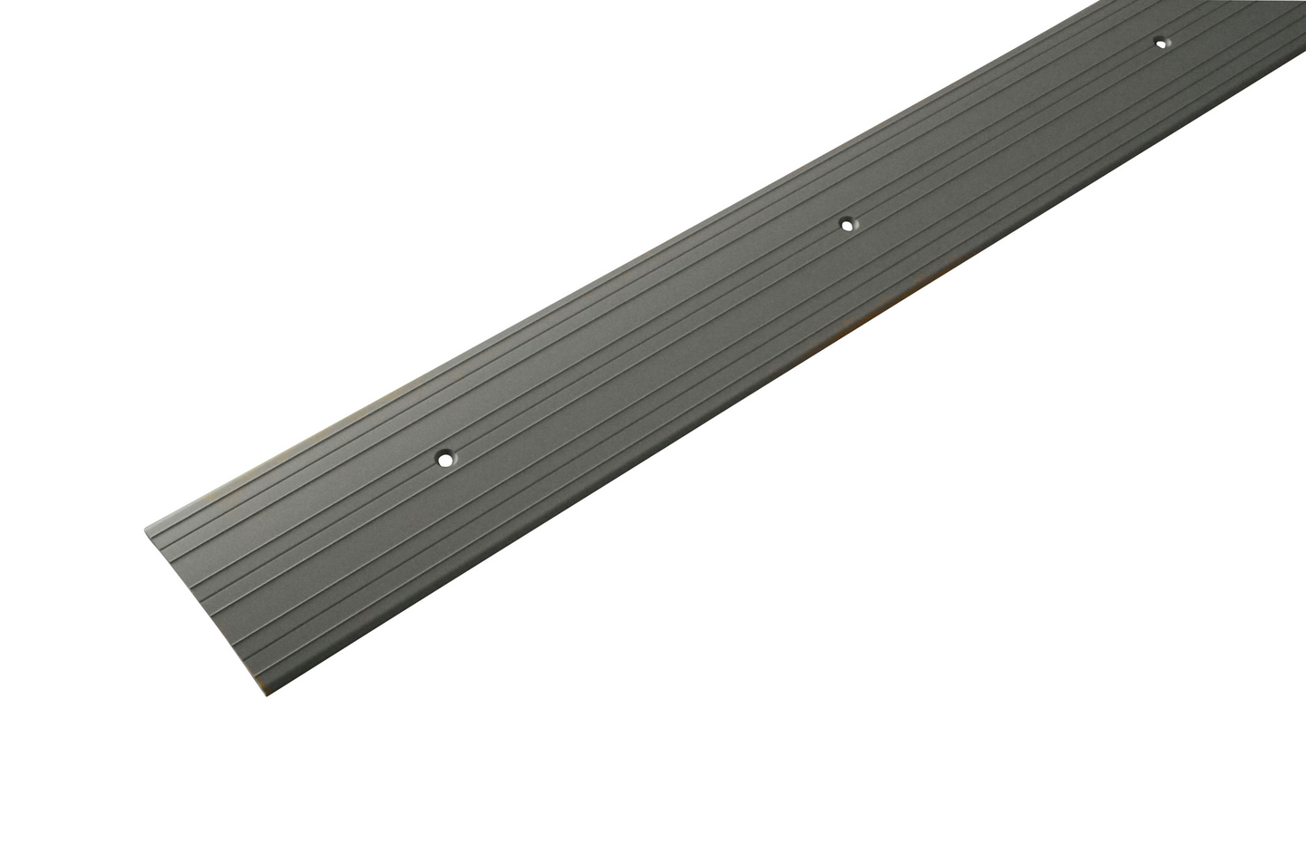 Saumalista 60mm hopea-anodisoitu sileä rei’itetty 3000mm