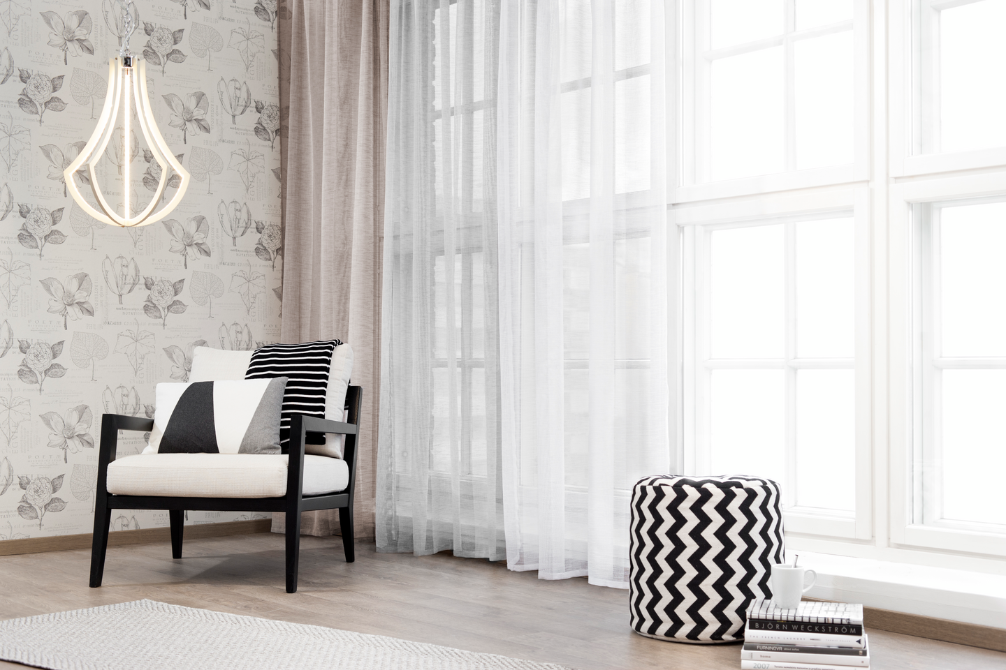 Riippuvalaisin Cello led Violin