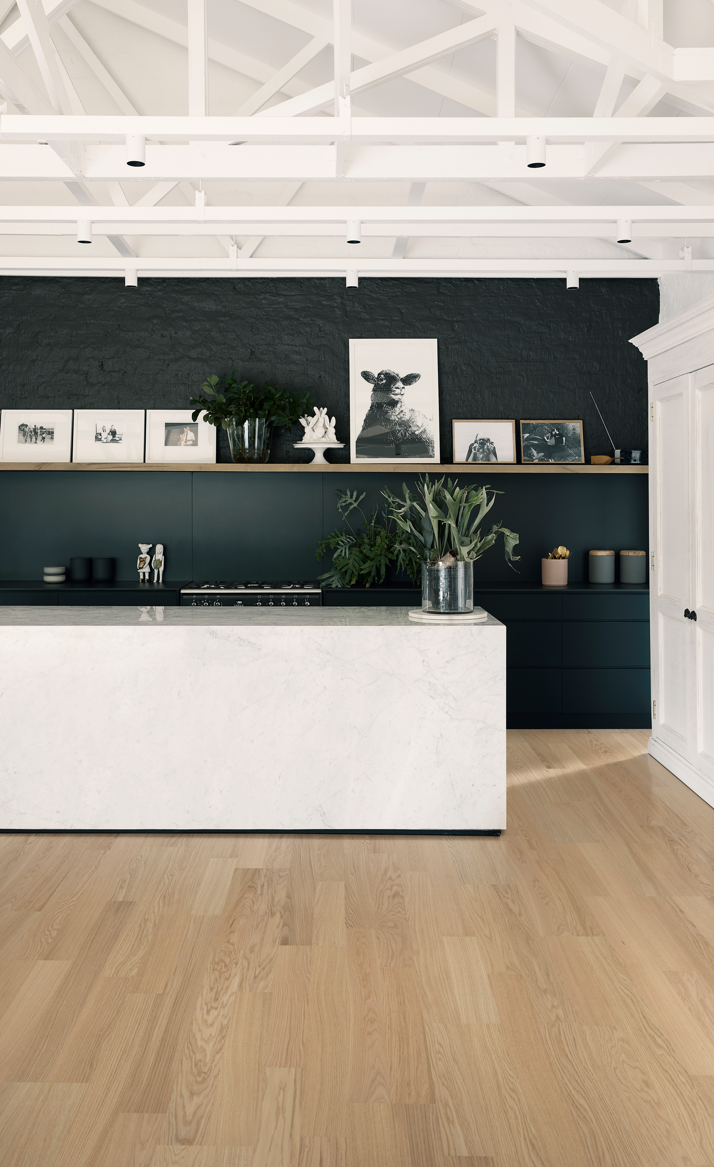 Kovapuulattia Kährs Life Whole Grain 2S