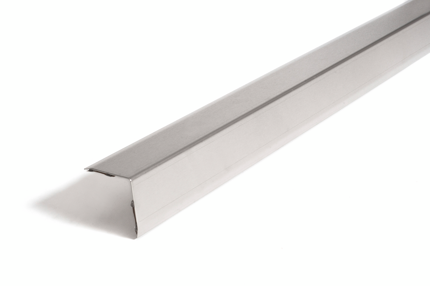 Tarrakulmasuojalista 20x20mm hiottu rst nekatut reunat 3000mm