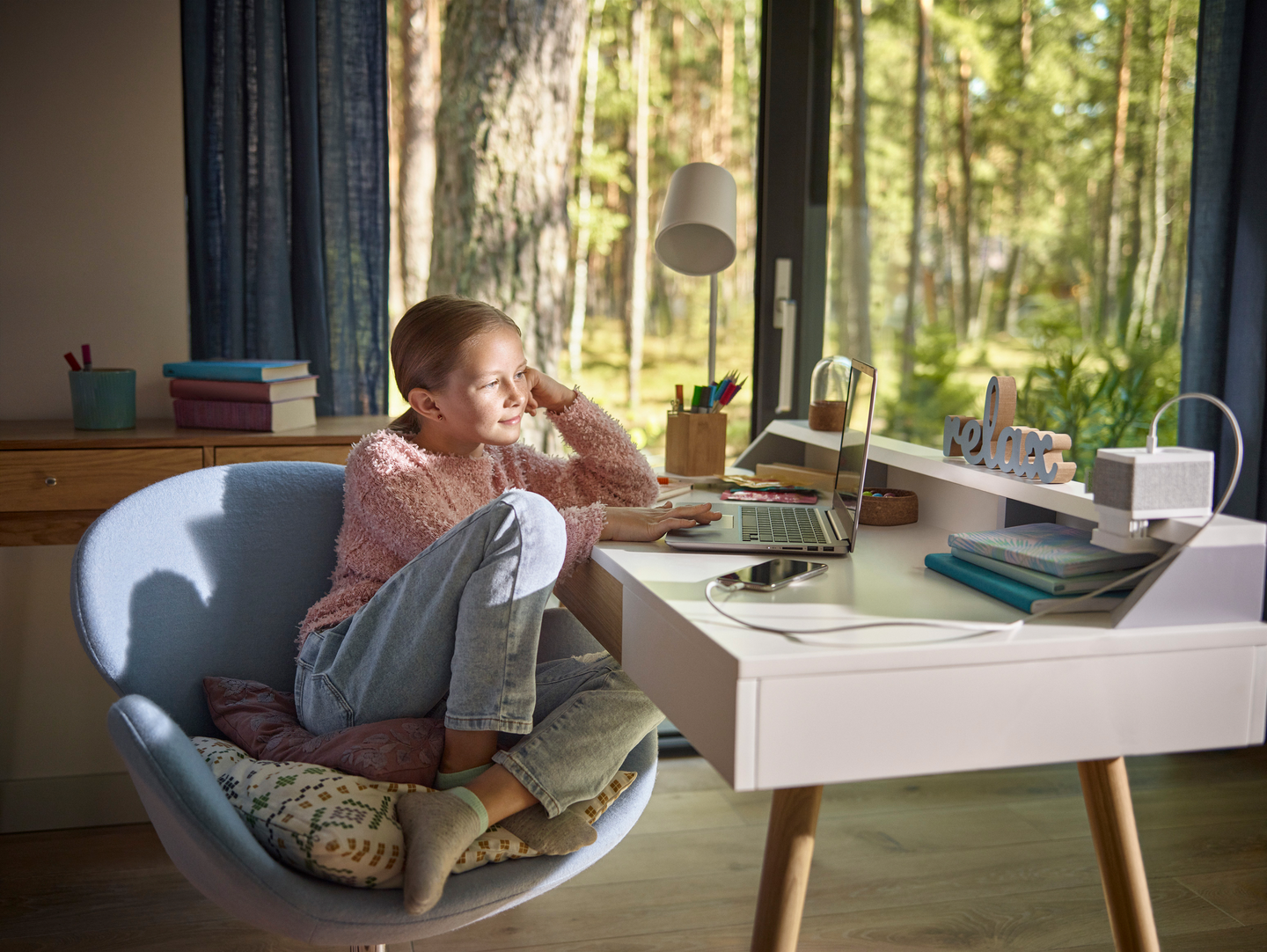 Asennustarvike Schneider Electric Unica System+ S Schuko + USB A/C valkoinen