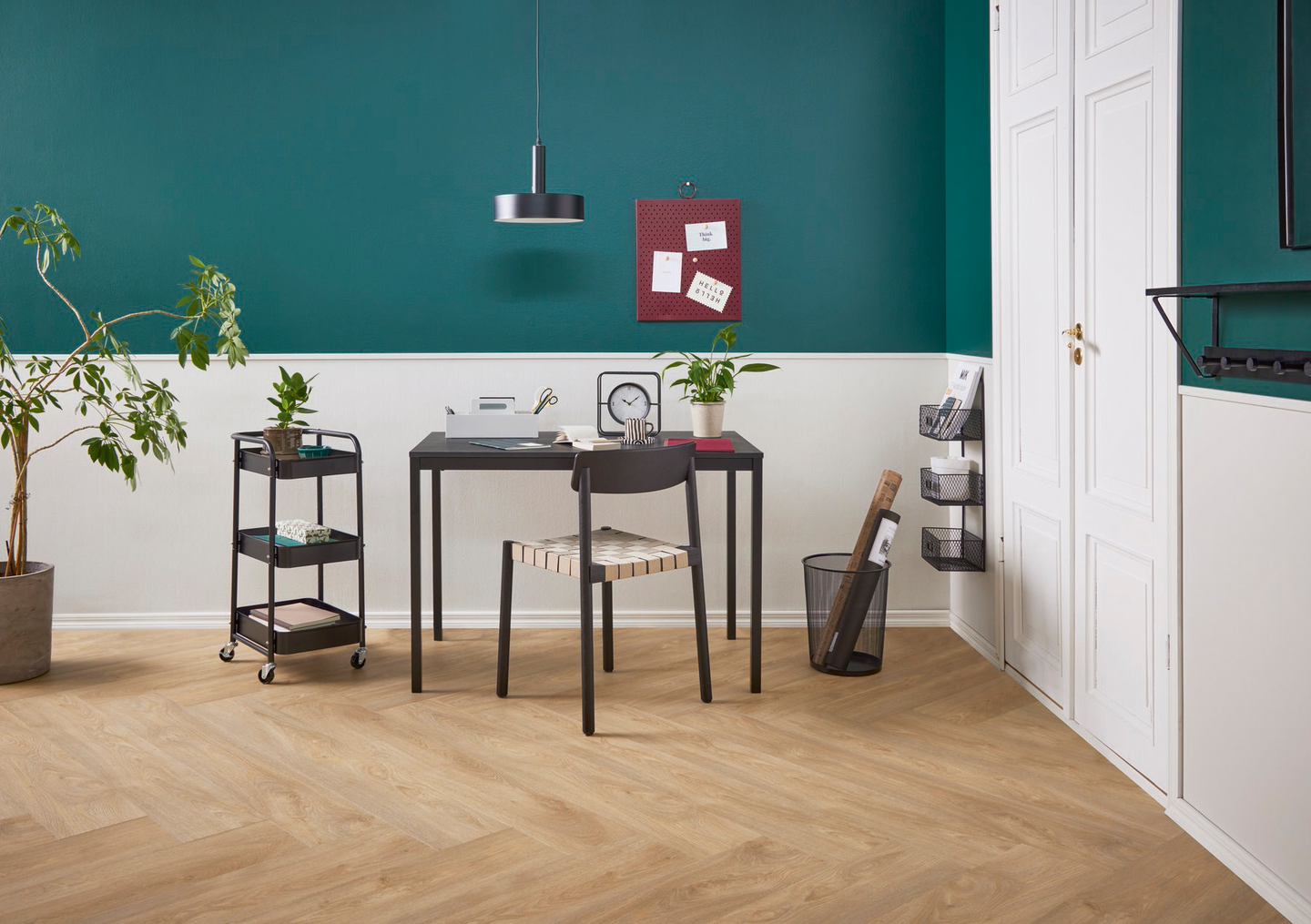 Riippuvalaisin Cello Volante 300mm musta