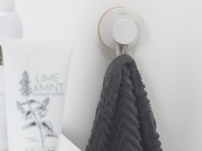 Iso koukku Tiger urban valkoinen