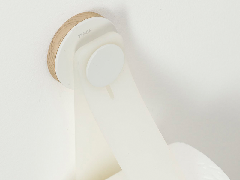 Wc-vararullateline Tiger urban valkoinen