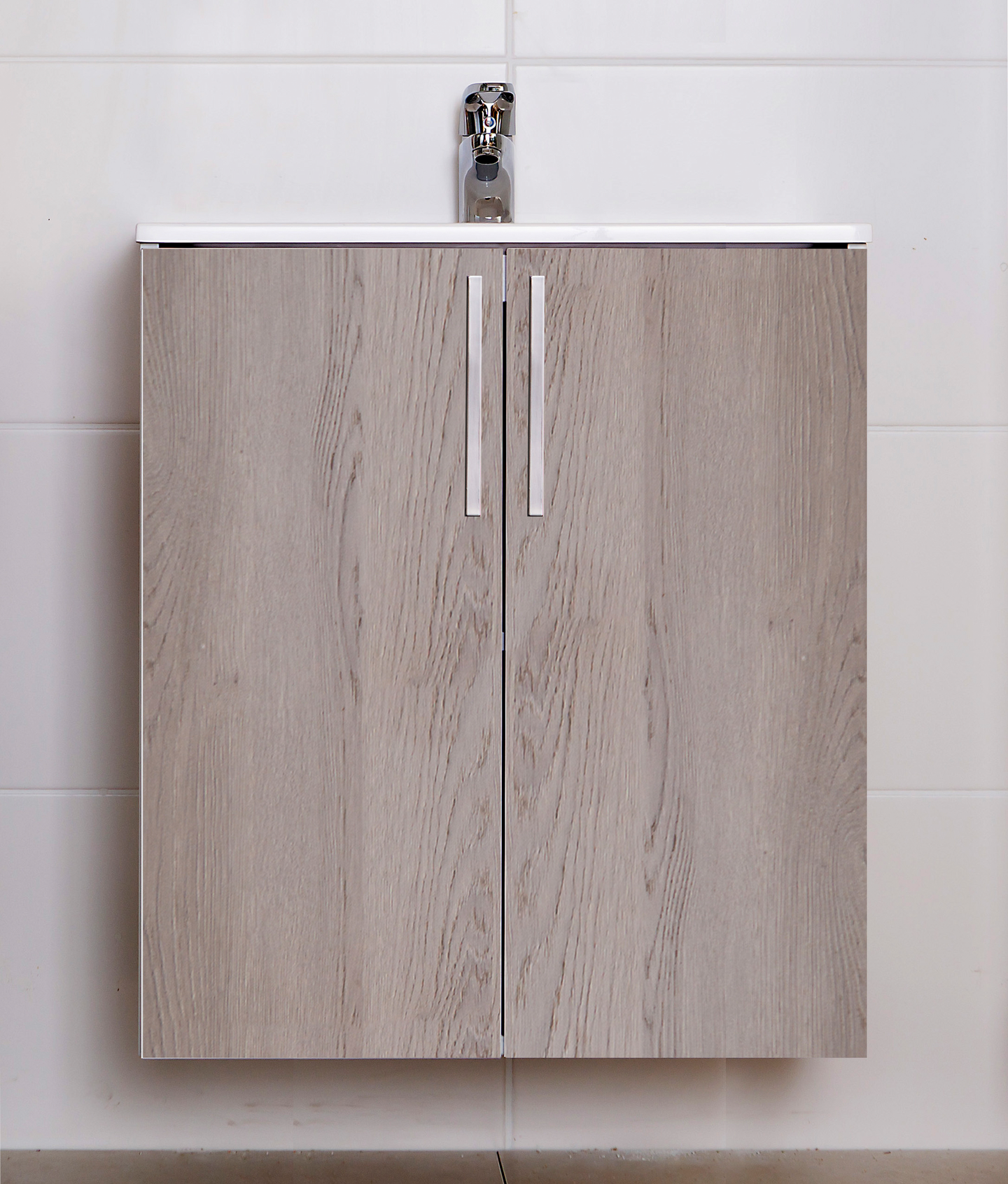 Allaskaappi Finnmirror Classic 60 valumarmorialtaalla harmaa tammi