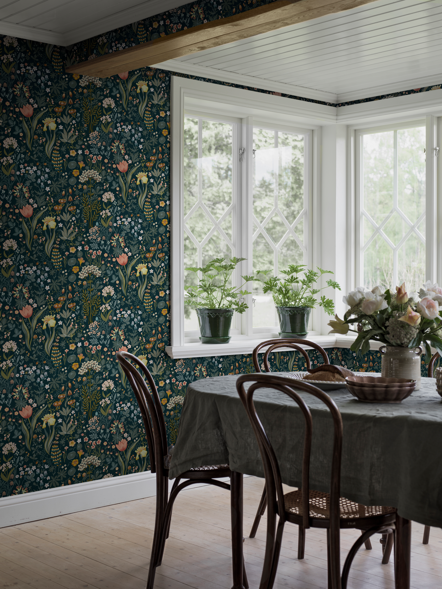 Tapetti Boråstapeter Flowery 2055 10,05m kuitu