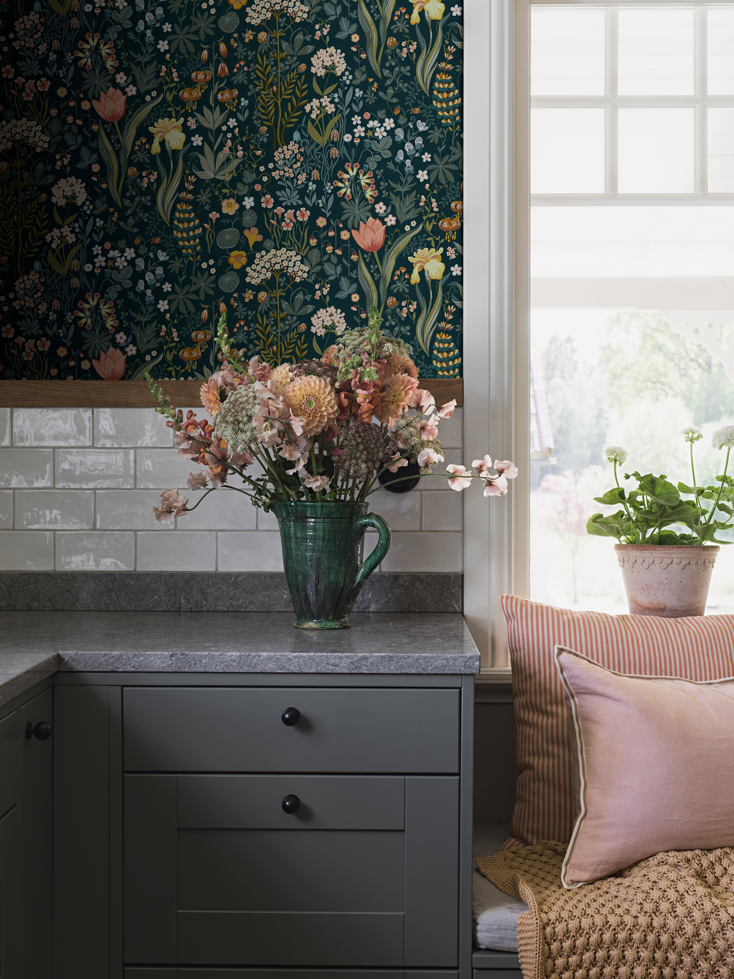 Tapetti Boråstapeter Flowery 2055 10,05m kuitu