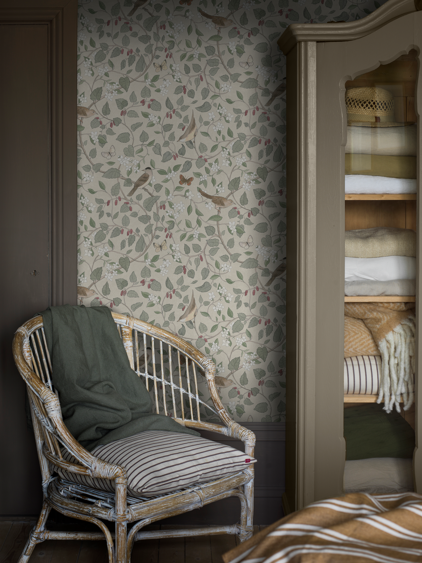 Tapetti Boråstapeter Flowery 2056 10,05m kuitu