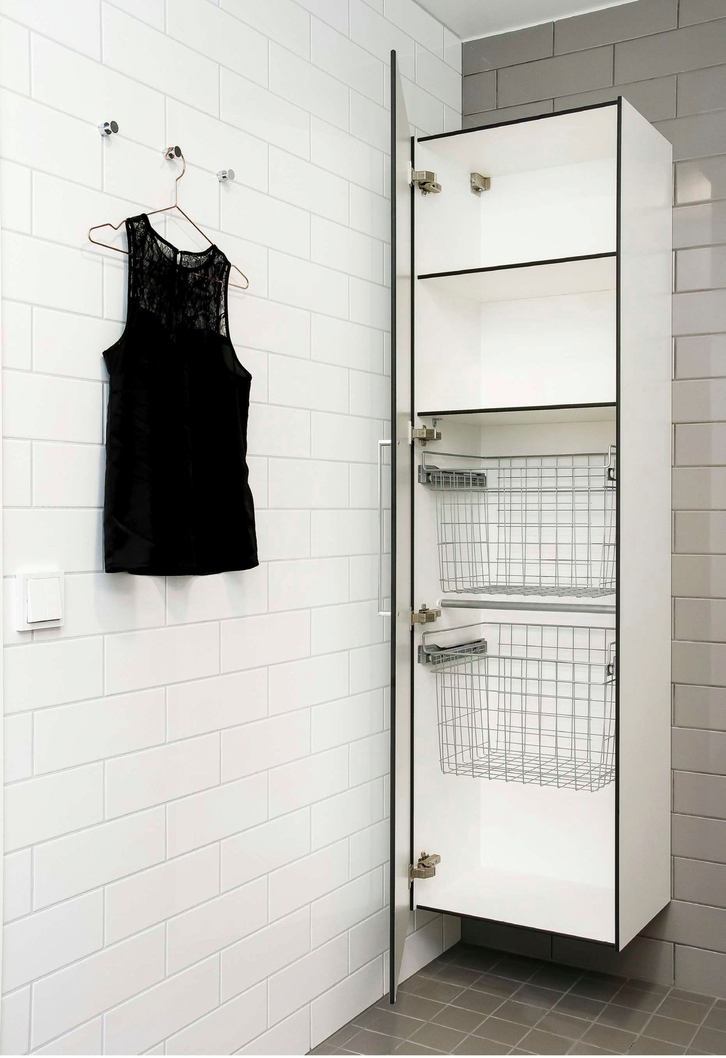 Pyykkikaappi Finnmirror Lami oikea valkoinen massiivilaminaatti