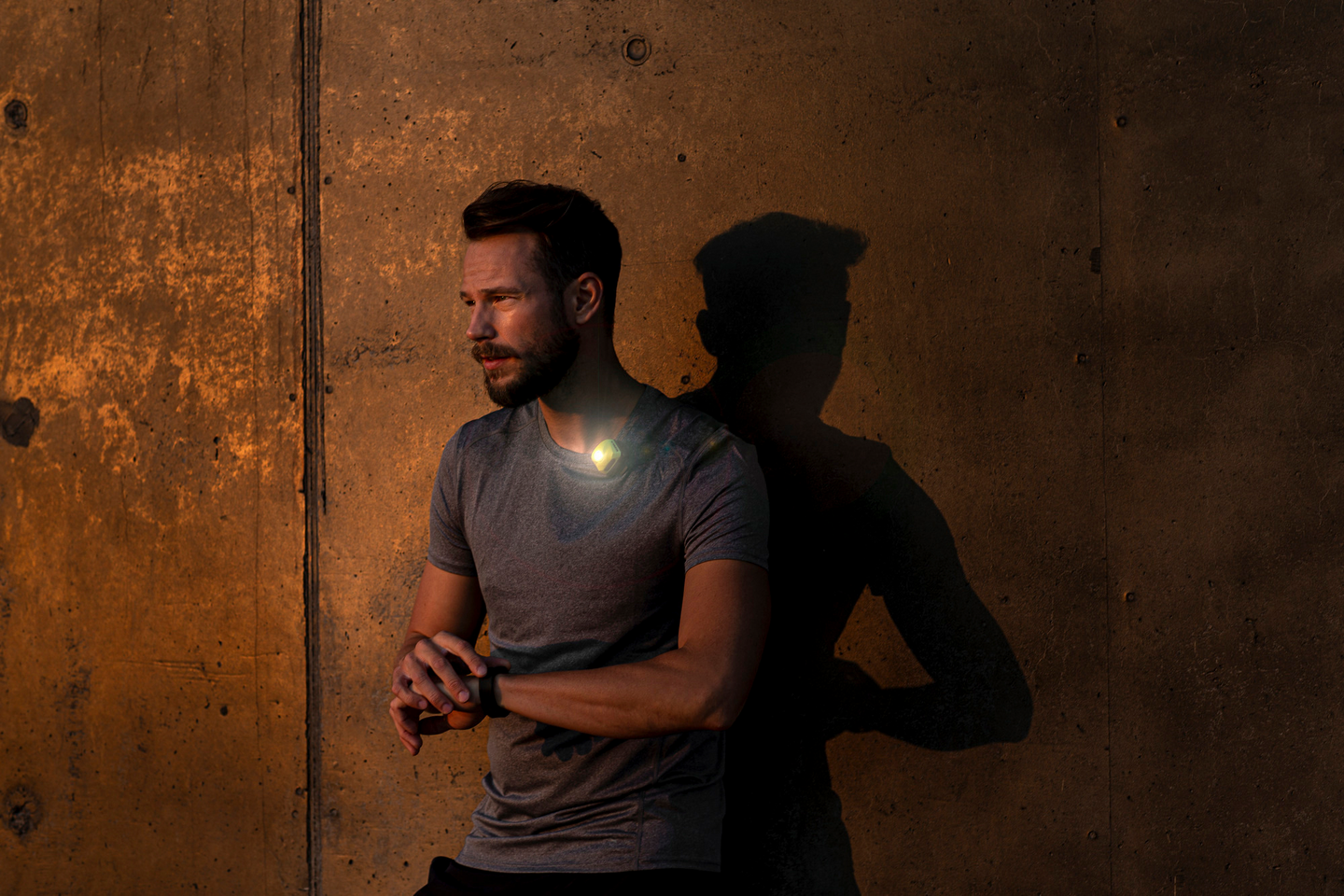 Otsavalaisin VARTA Ultra Light H30R ladattava lime 300lm