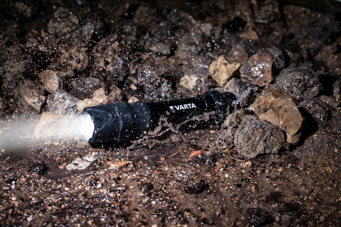 FICKLAMPA VARTA INDES. F30 PRO