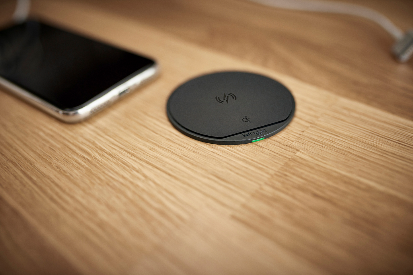 Pistorasiapaneeli Schneider Electric Unica System+ XS langaton