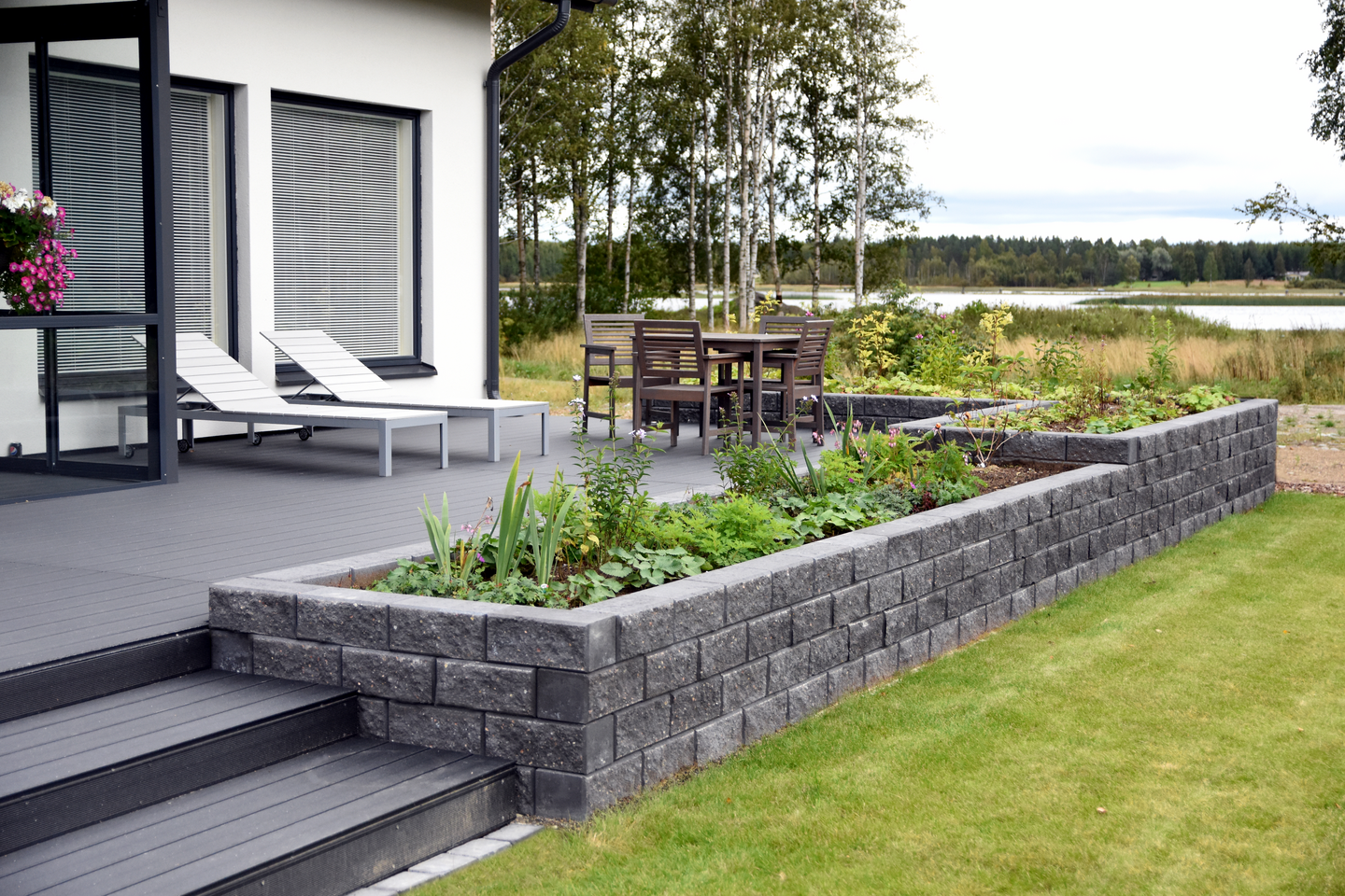 Citymuurikivi Lakka musta 360x180x150mm 18,5kpl/m²