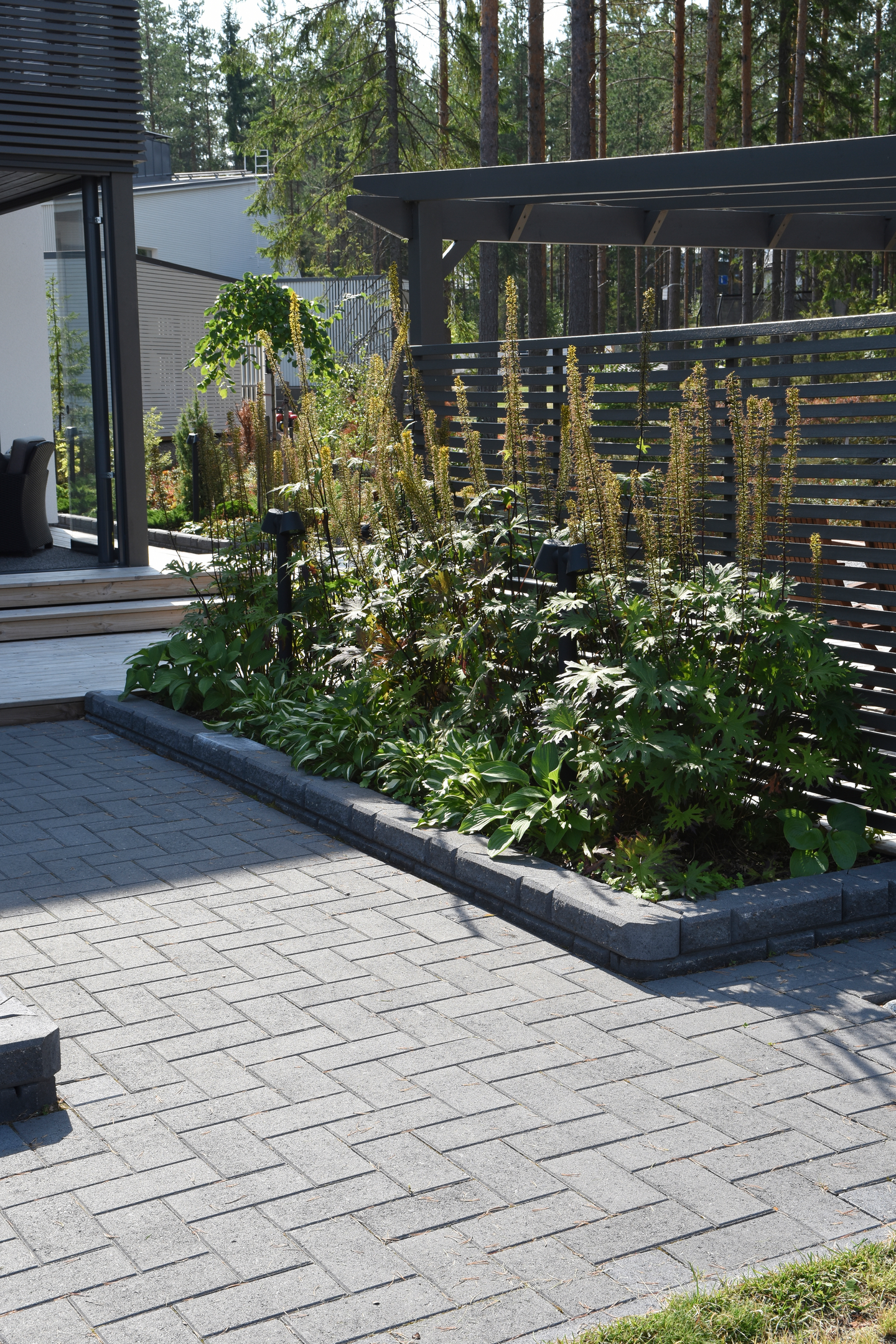 Lohkomuurikivi Lakka musta