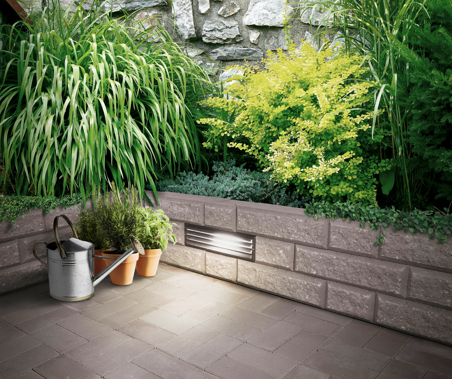 Lohkomuurikivi Lakka musta