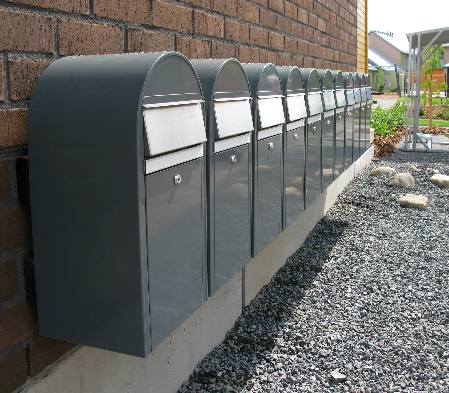 Postilaatikko BOBI GRANDE harmaa + rst