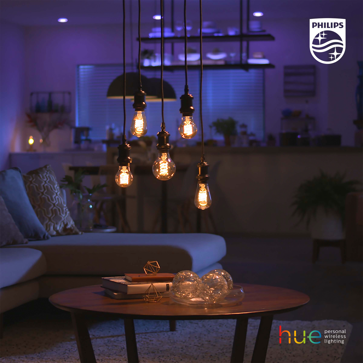 Led-lamppu Philips Hue 550lm 7W ST72 E27 White