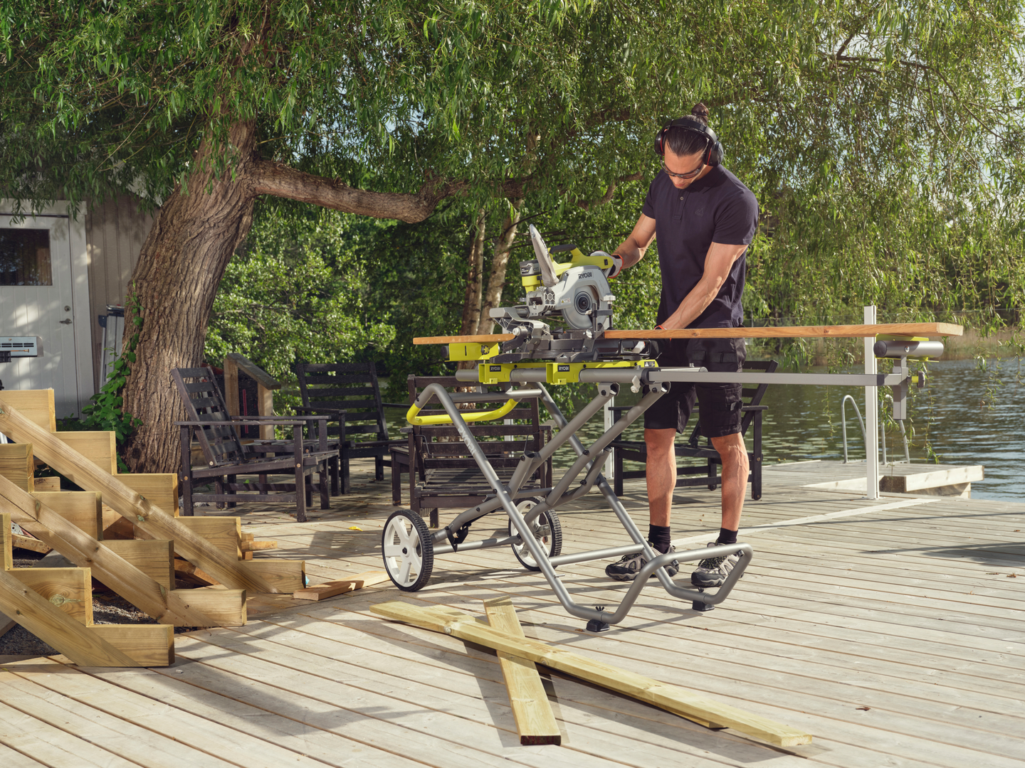 Sahapöytä Ryobi RLSW01 pyörillä