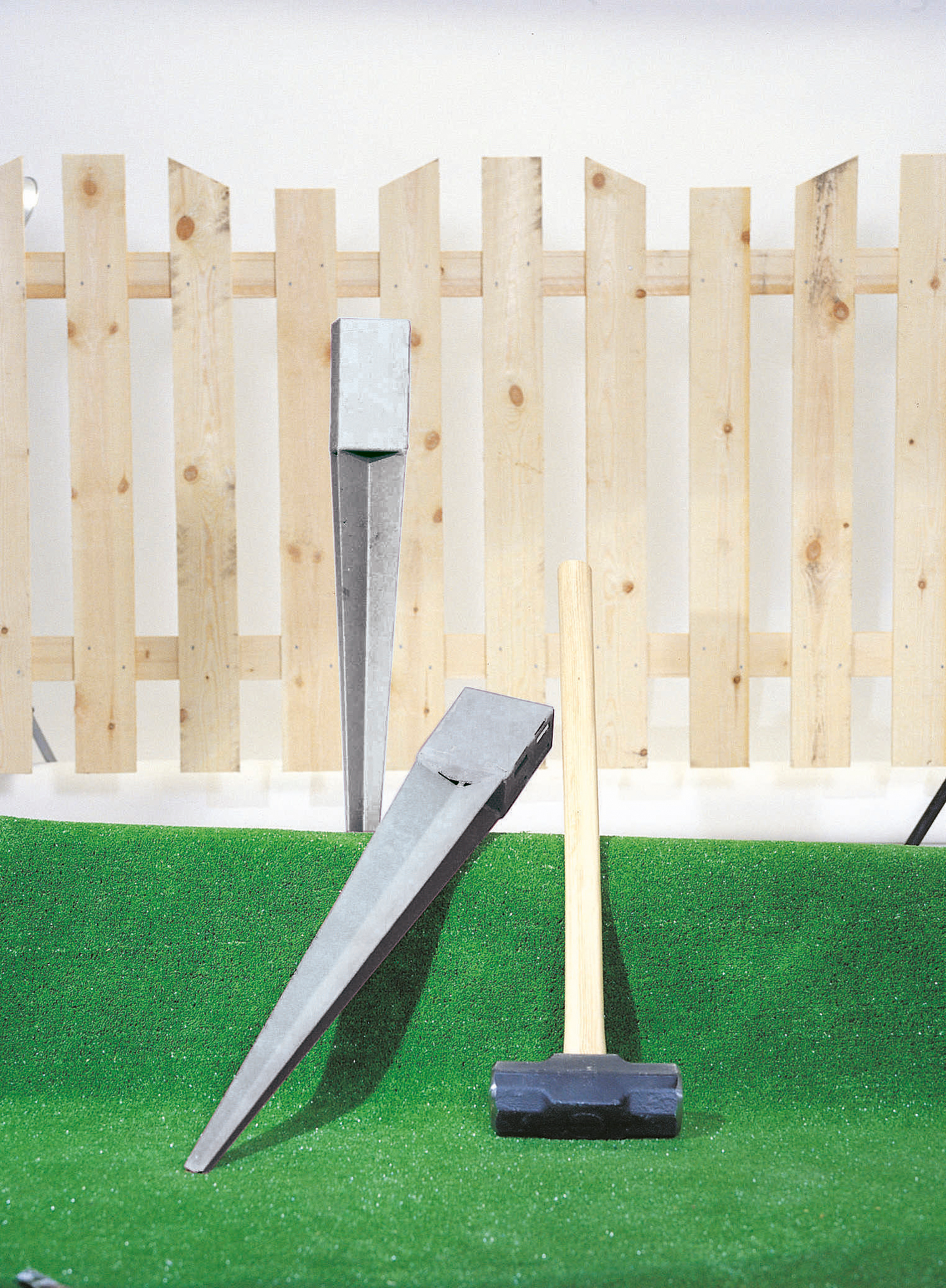 Maajalka puutolpille PROF 49x49/650mm kuumasinkitty teräs