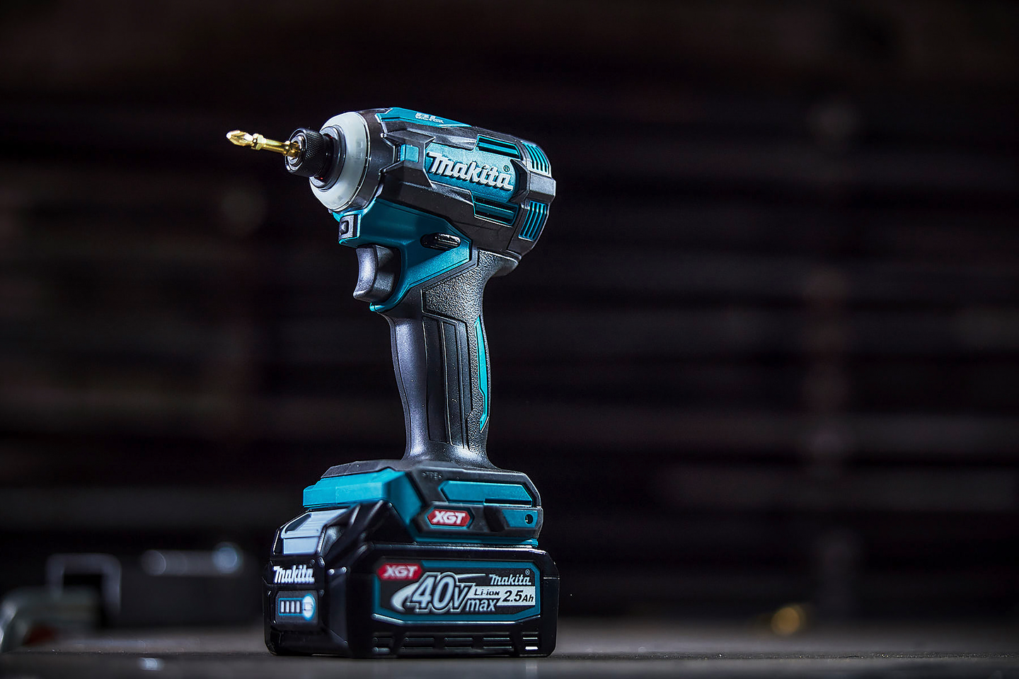 Iskevä ruuvinväännin Makita TD001GZ XGT 40V runko