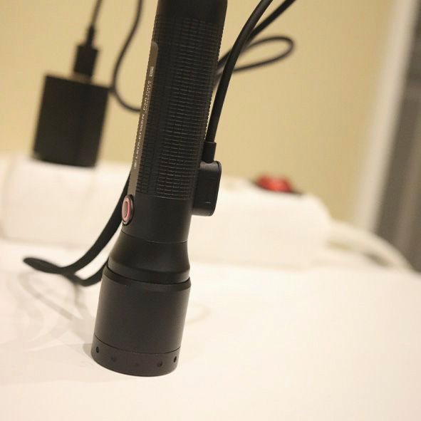 Käsivalaisin Ledlenser P5R Core musta 500lm ladattava