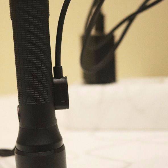 Taskulamppu Ledlenser P6R Core musta 900lm ladattava