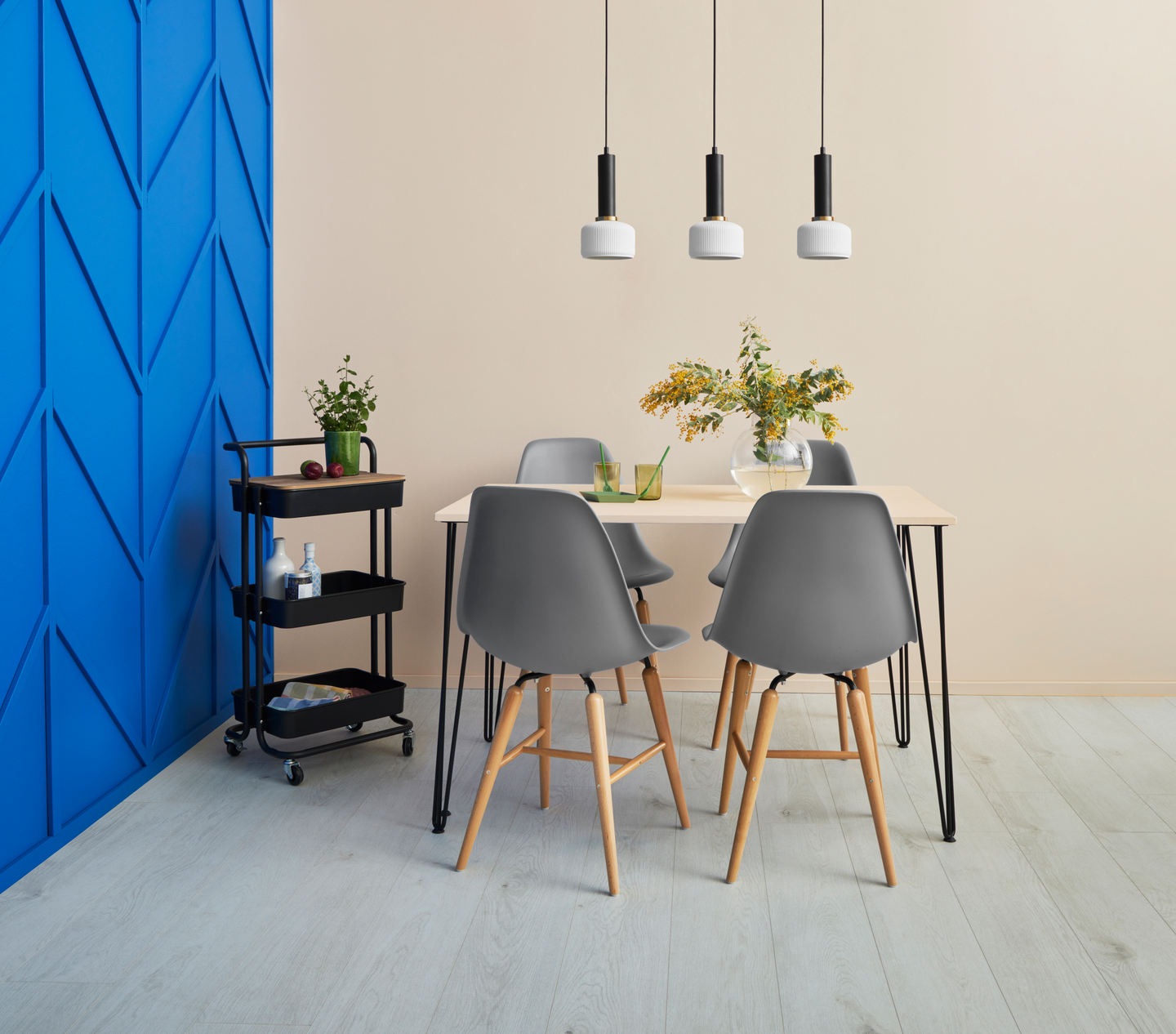 Pinnijalka Cello 710mm musta